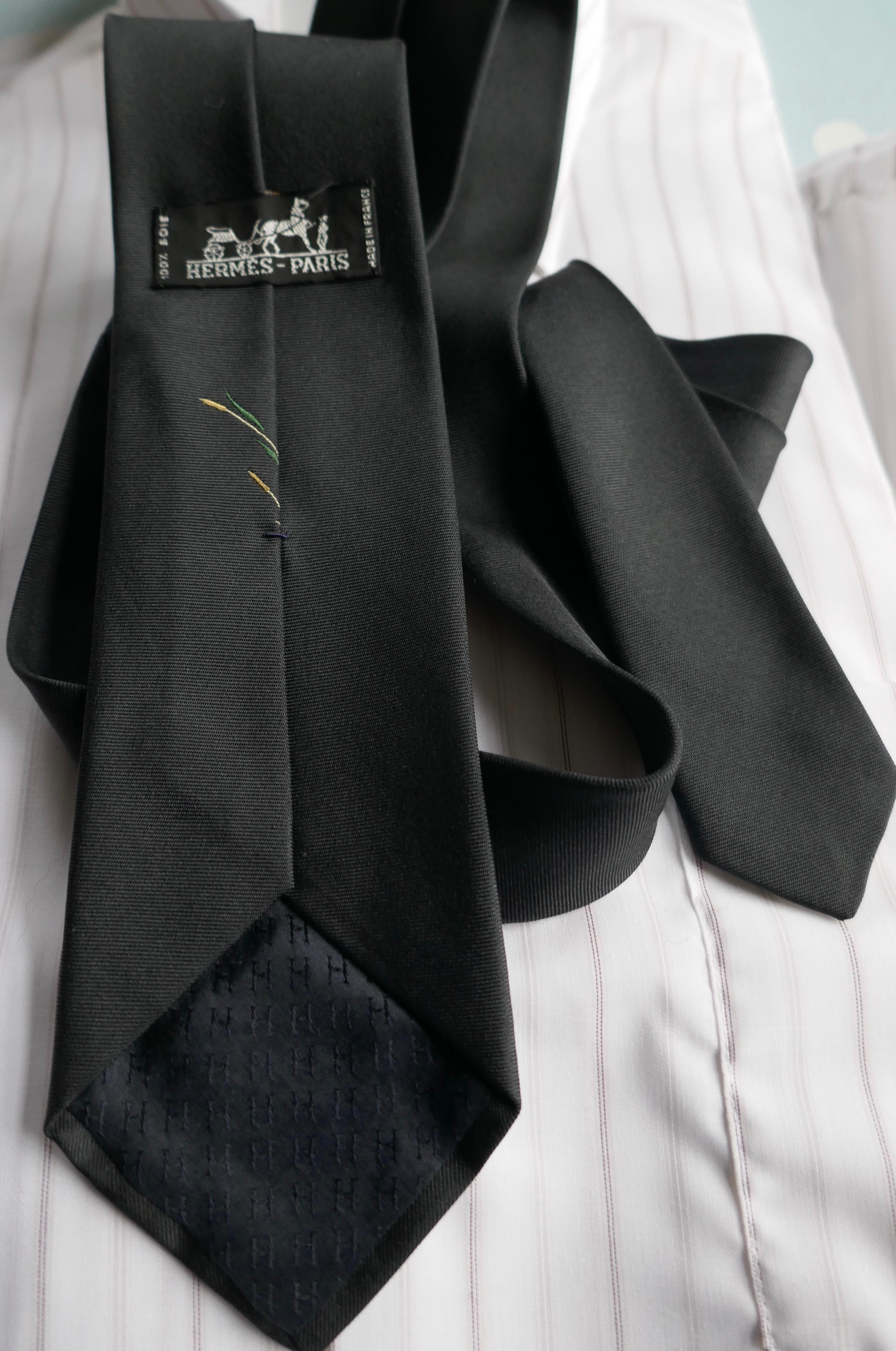 Men's Elegant Hermes Black Silk Tie, Lone Mallard in the Reeds 