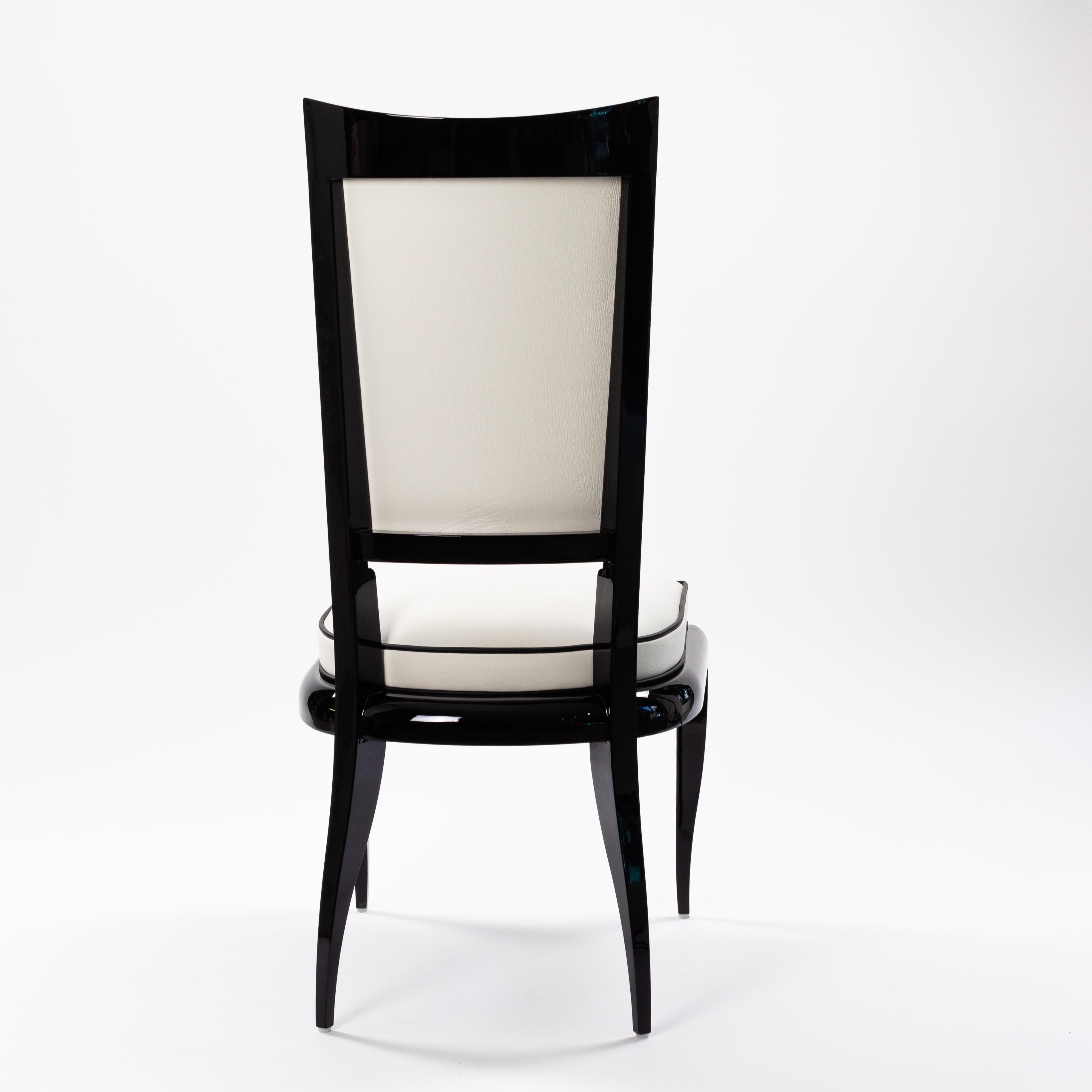 Hand-Crafted Elegant High Back Art Déco Dining Room Chair Black Lacquer White Nappa Leather For Sale