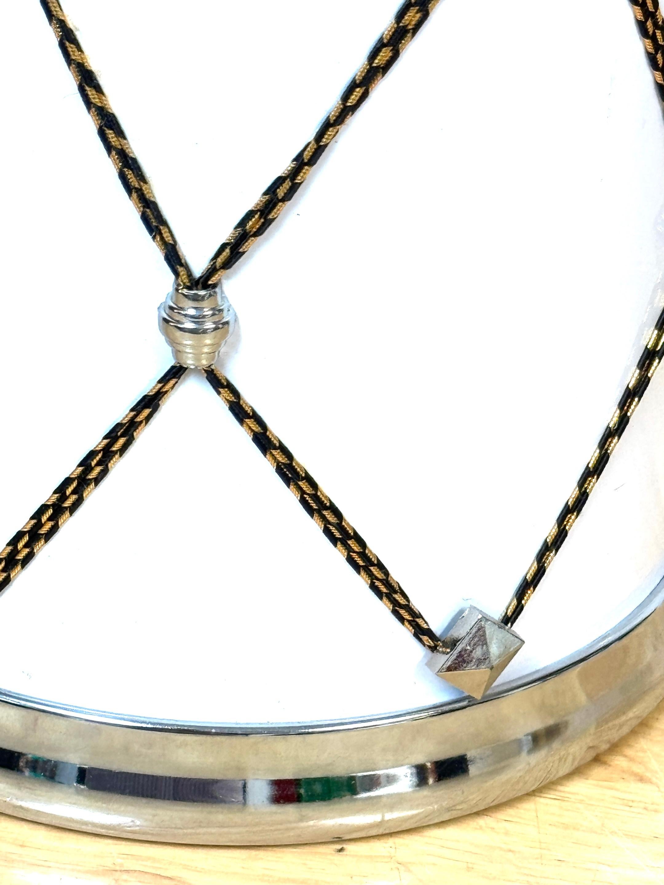 Elegante cubitera/enfriador de tambor blanco y plateado de la Regencia de Hollywood Japonés en venta