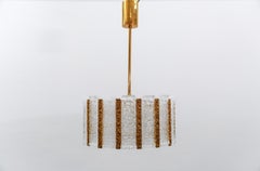 Eleganter Chendelier aus Eisglas und Bronze von J.T. Kamlar Franken KG, 1960er Jahre Österreich