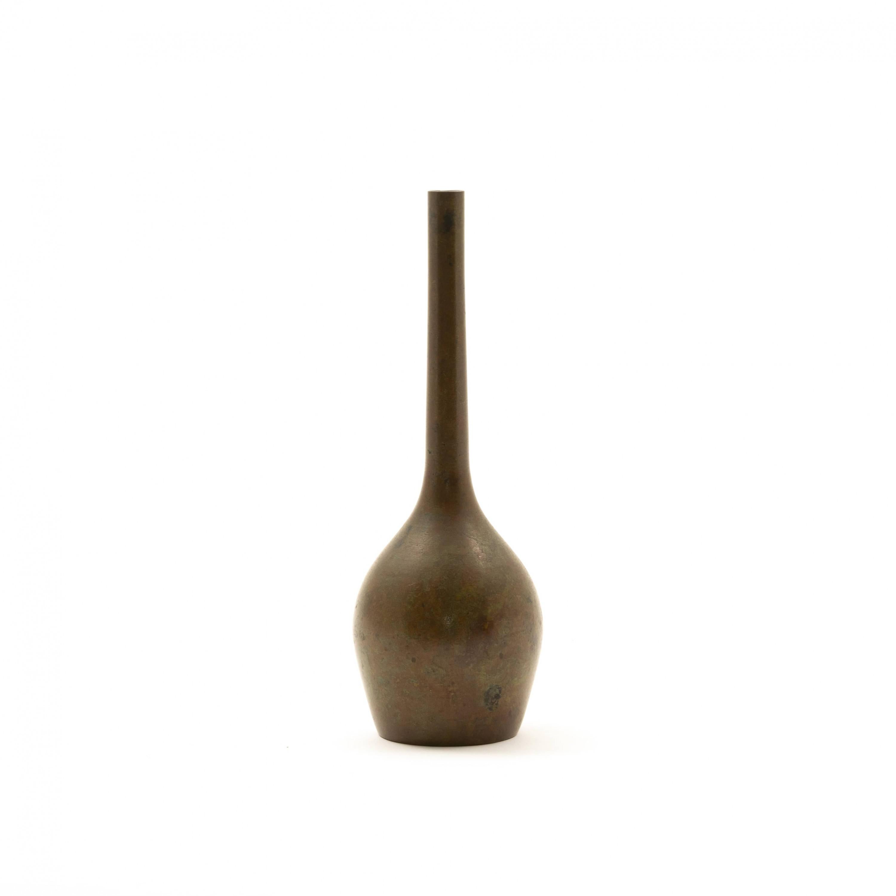 Modern Elegant Ikebana Bronze Vase For Sale