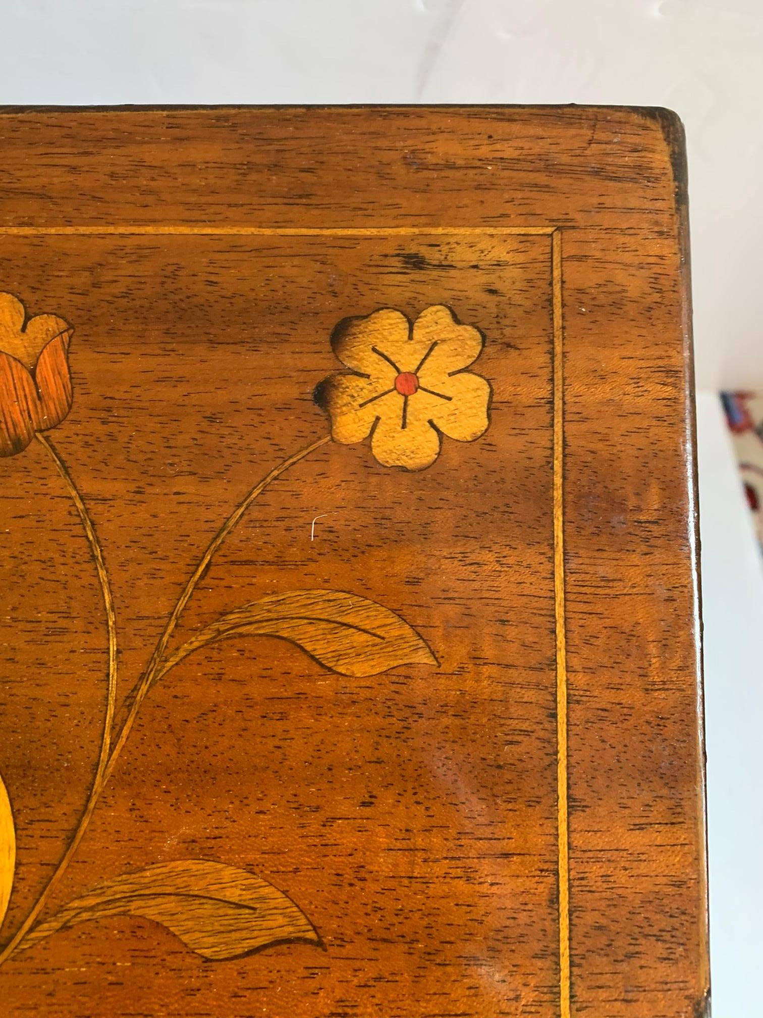 Elegant Inlaid End Table with Mixed Woods 1
