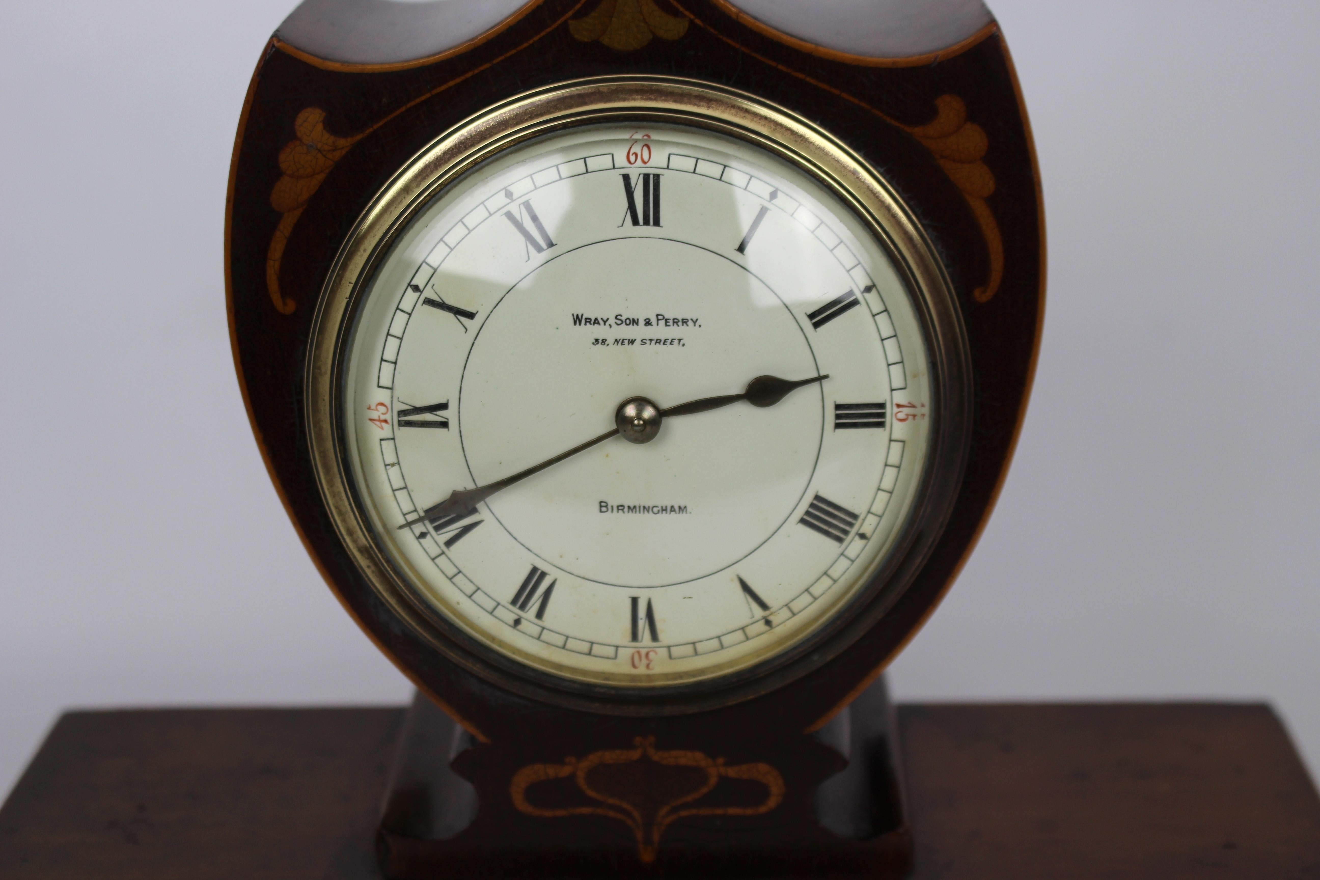 Eleganza dell'orologio da tavolo in mogano intarsiato di Wray, Son & Perry c.1900 in vendita 1