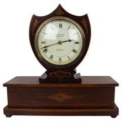 Eleganza dell'orologio da tavolo in mogano intarsiato di Wray, Son & Perry c.1900