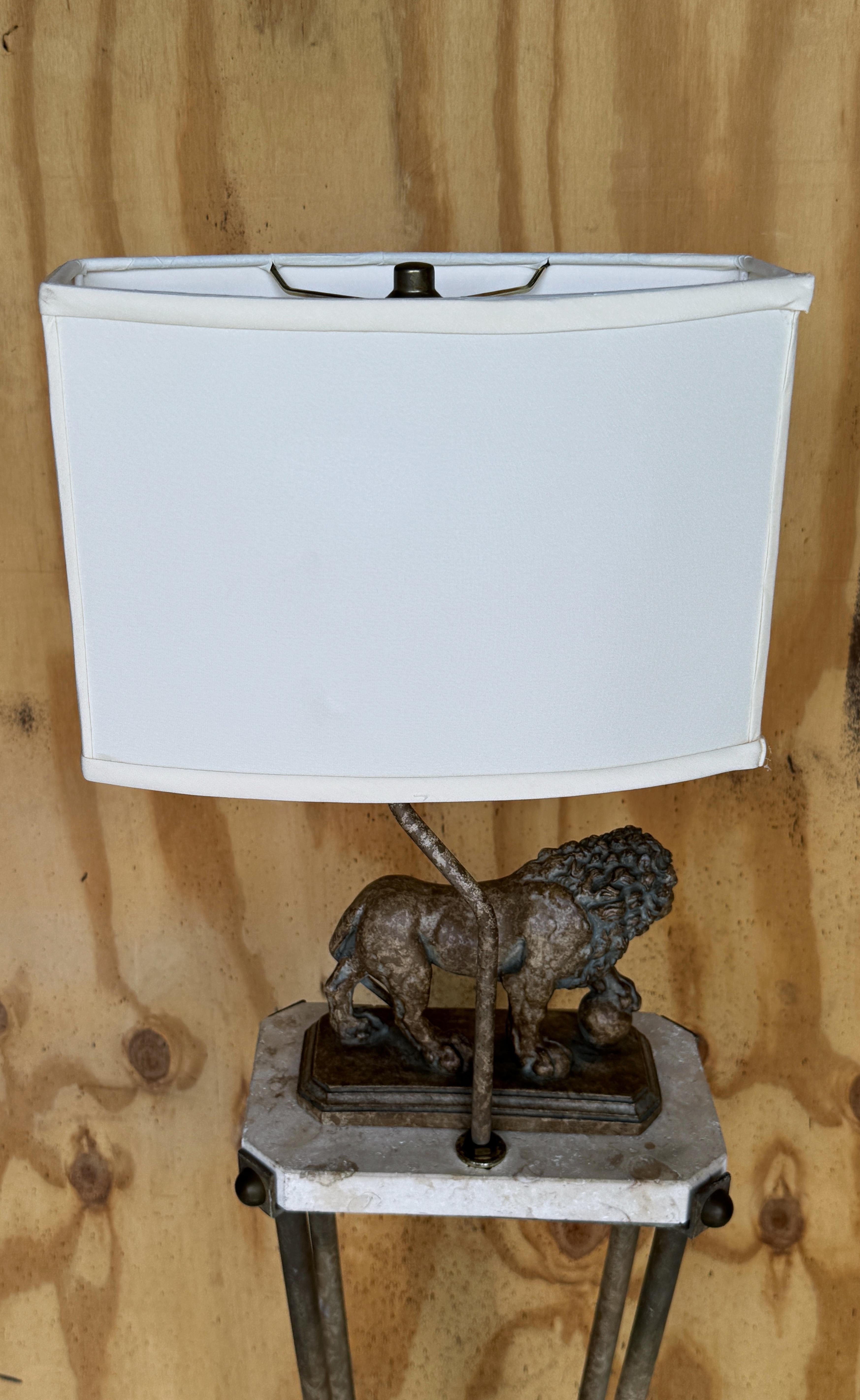 Elegant Iron & Marble Medici Lion Motif Floor Lamp Attributed Maitland -Smith For Sale 7