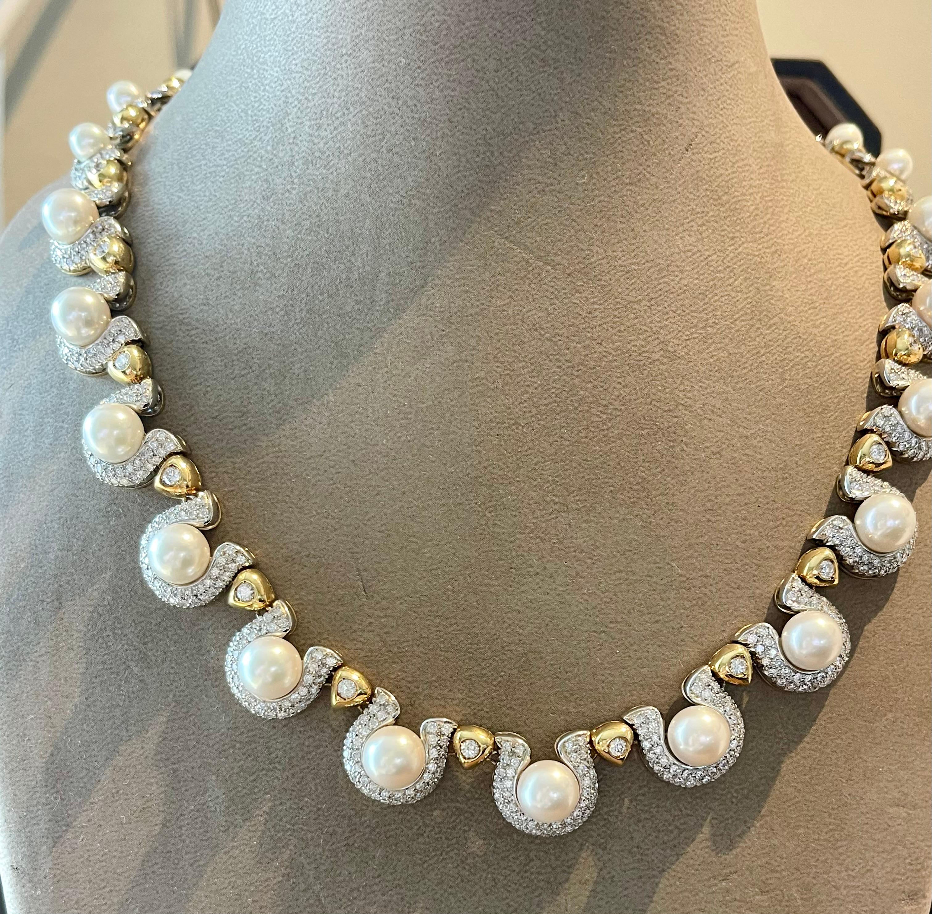 Elegant italian 18 K yellow white Gold Pearl Diamond necklace For Sale 4