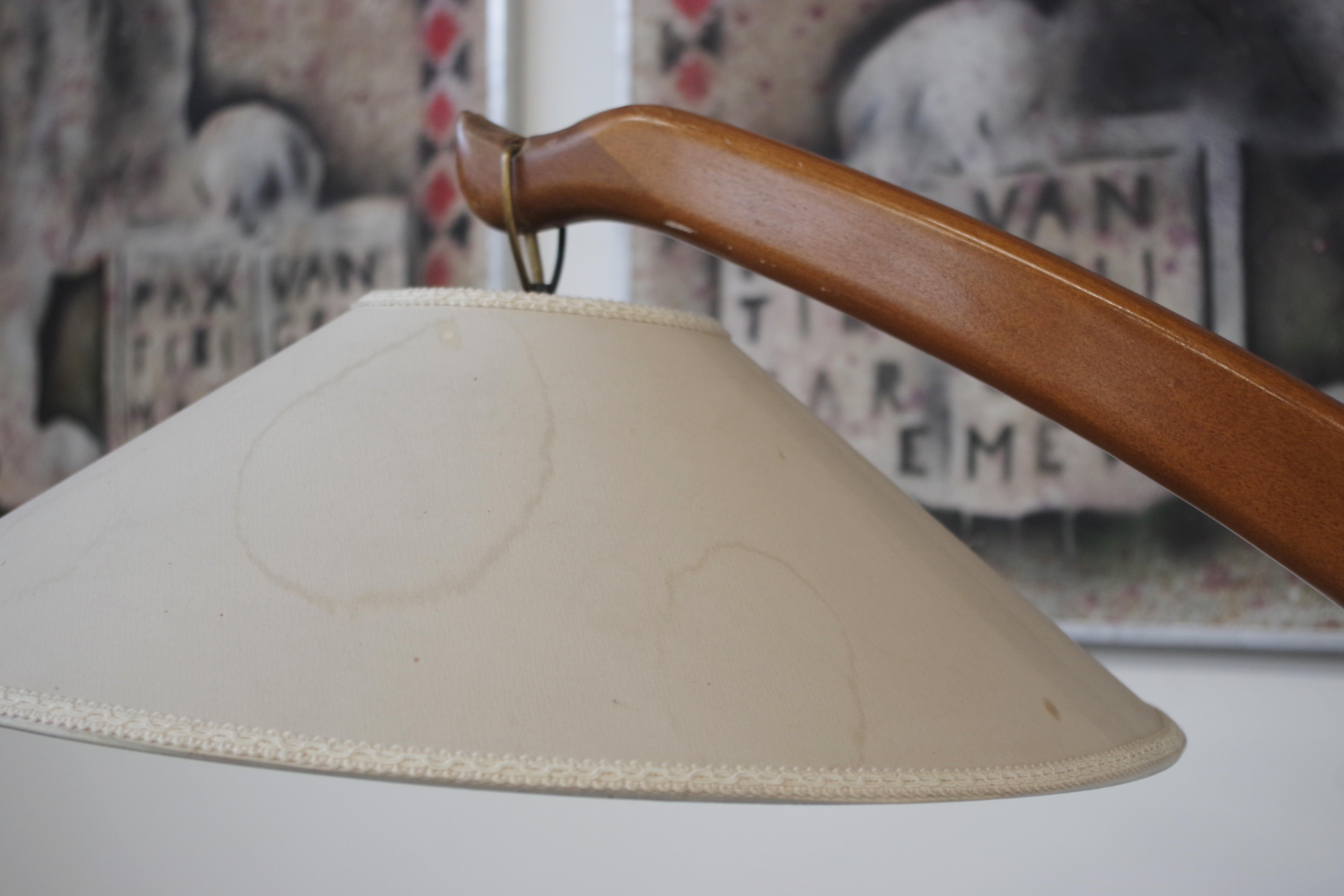 Elegant Italian Arched Floor Lamp, 1960s in vendita 2