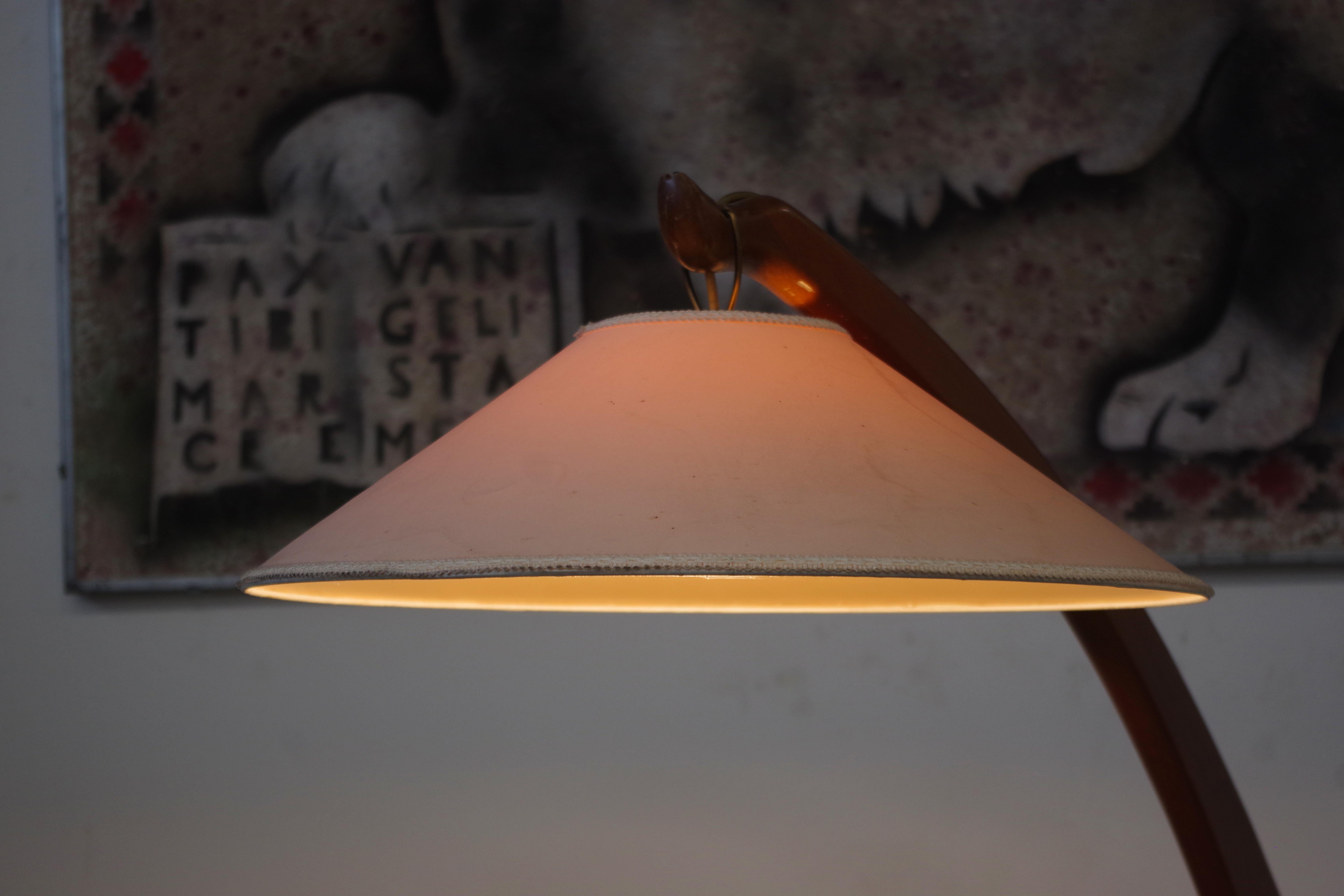 Elegant Italian Arched Floor Lamp, 1960s in vendita 4