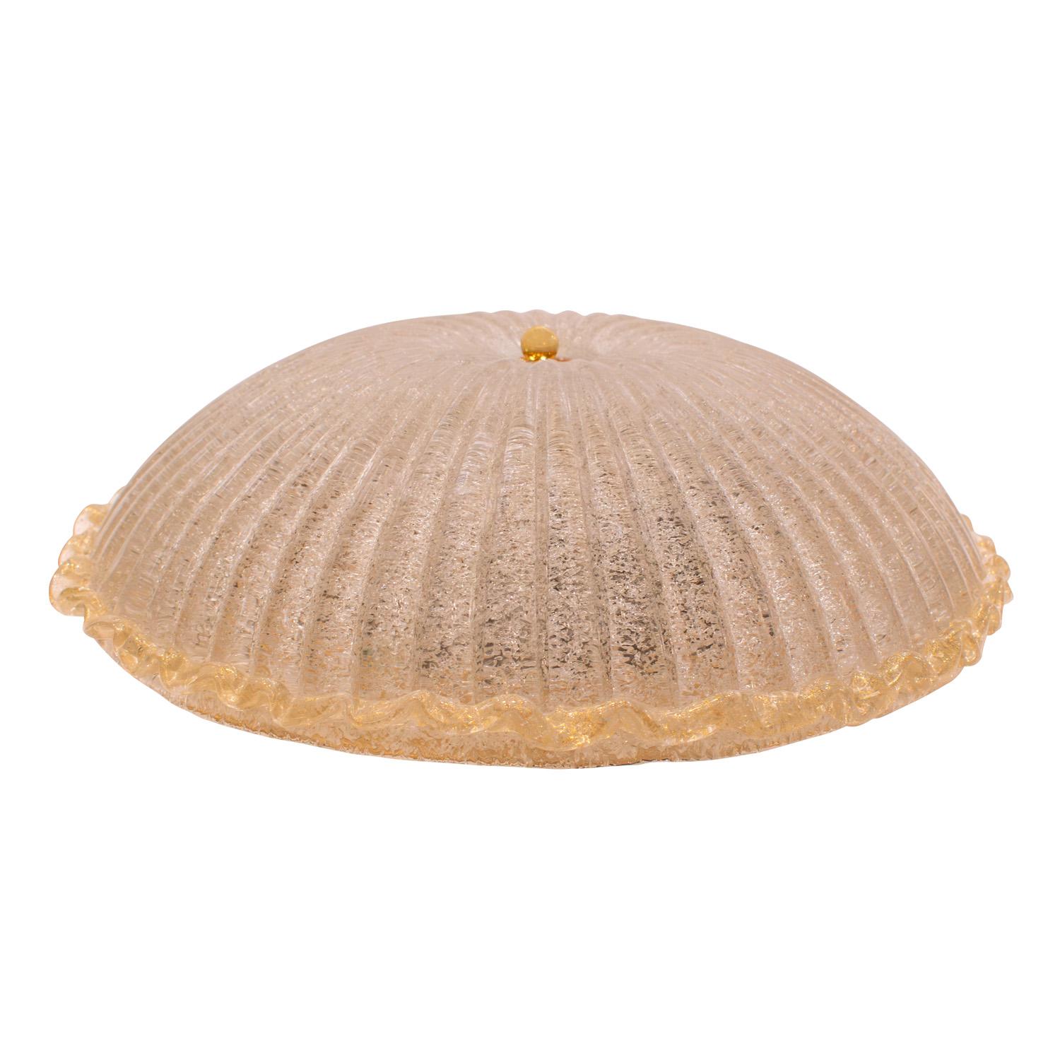 Moderne Elegant Italian Artisan Glass Flush Mount Ceiling Fixture 1990 en vente