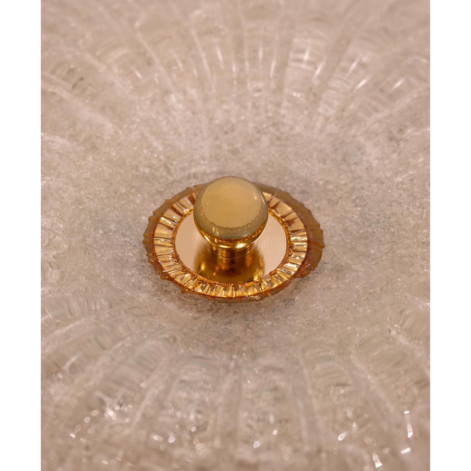 Fin du 20e siècle Elegant Italian Artisan Glass Flush Mount Ceiling Fixture 1990 en vente