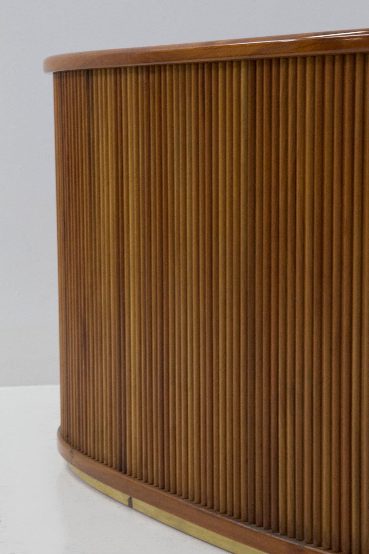 Late 20th Century Elegant Italian Bar Console Table by Giorgetti in Wood and Brass