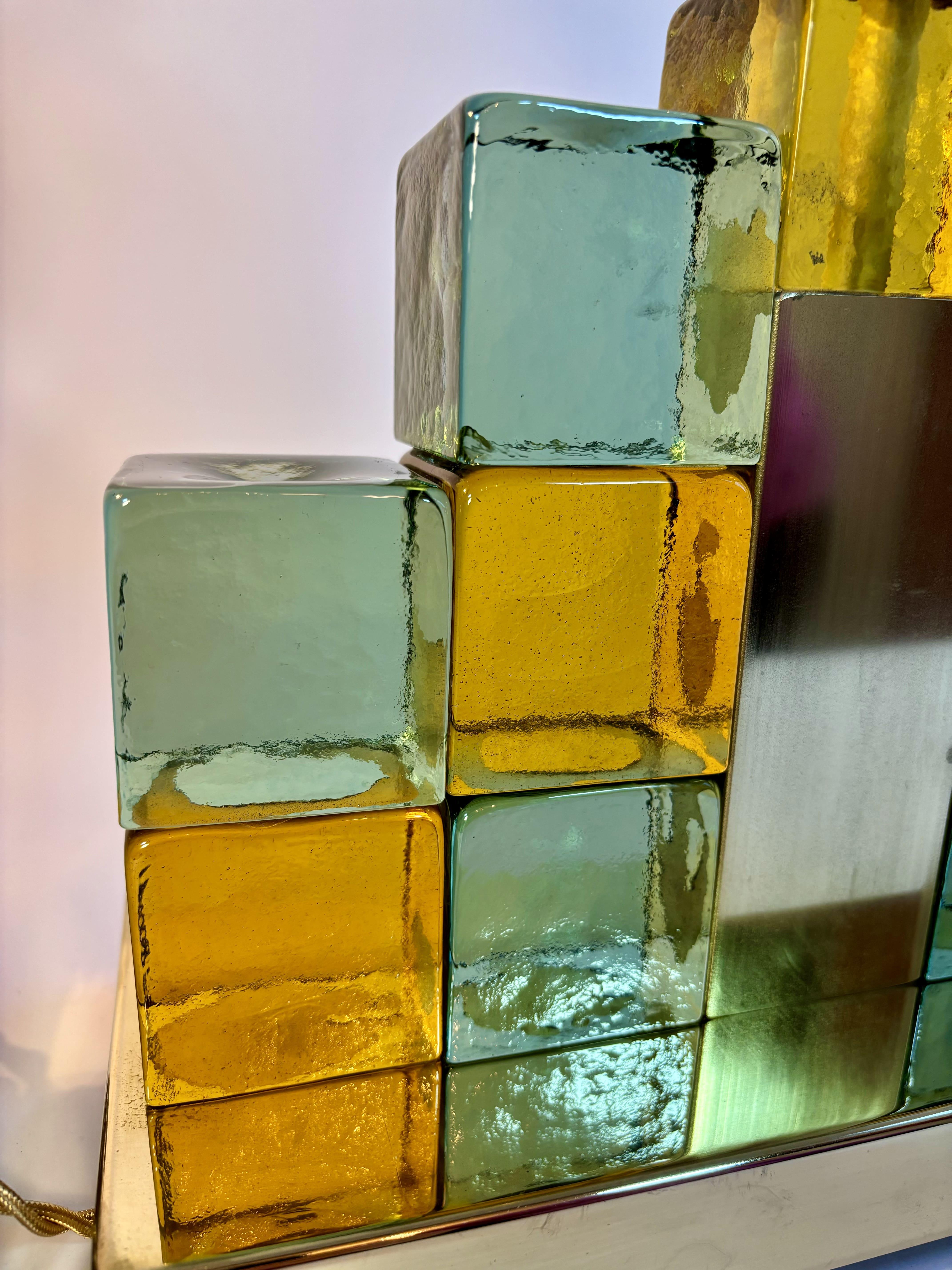 Eleganti lampade a cubo in ottone e vetro di Murano - Design contemporaneo 8