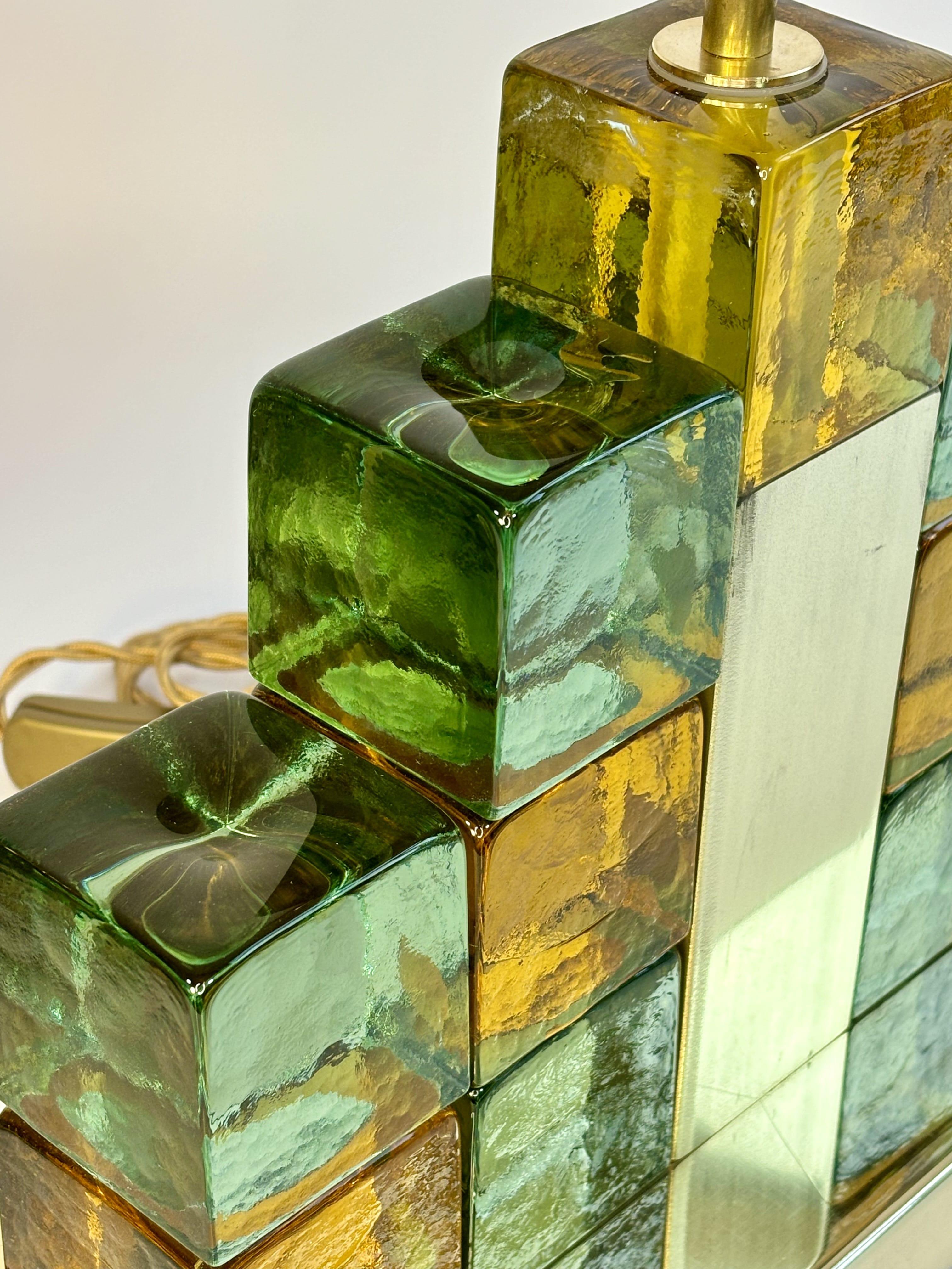 XXI secolo e contemporaneo Eleganti lampade a cubo in ottone e vetro di Murano - Design contemporaneo