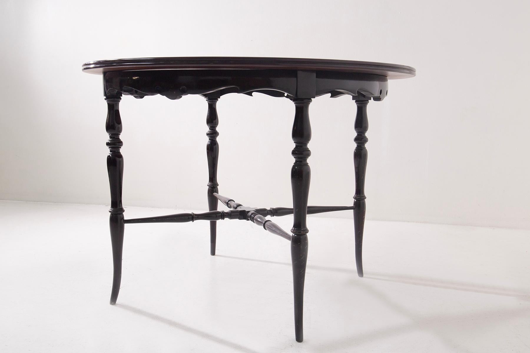 Elegant Italian Chiavarino Table with inlaid wood or Grand Foyer For Sale 4