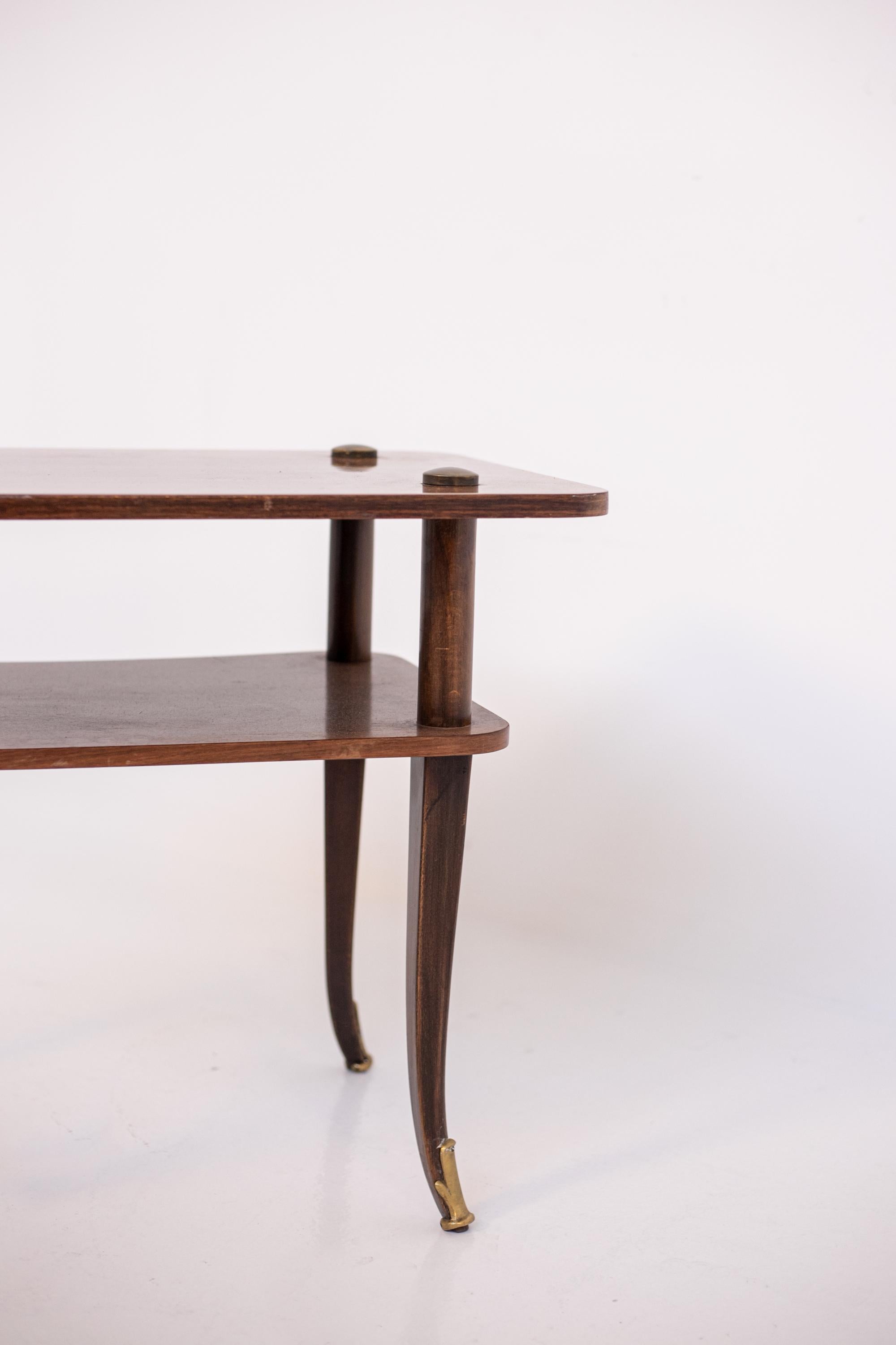 Laiton Table basse italienne élégante en bois et laiton  en vente