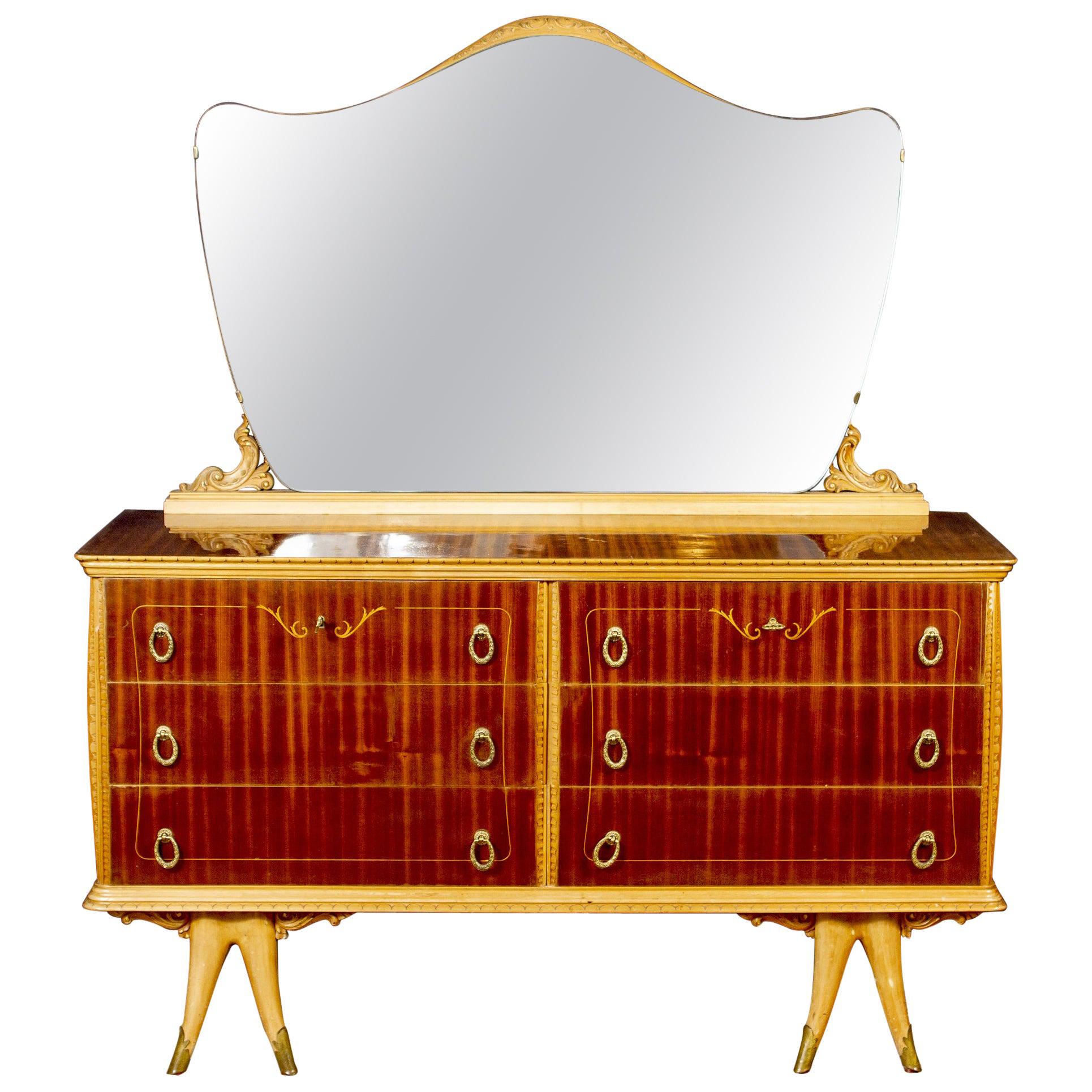 Elegant Italian Design Art Deco Commode 1940 Attributed to Osvaldo Borsani For Sale