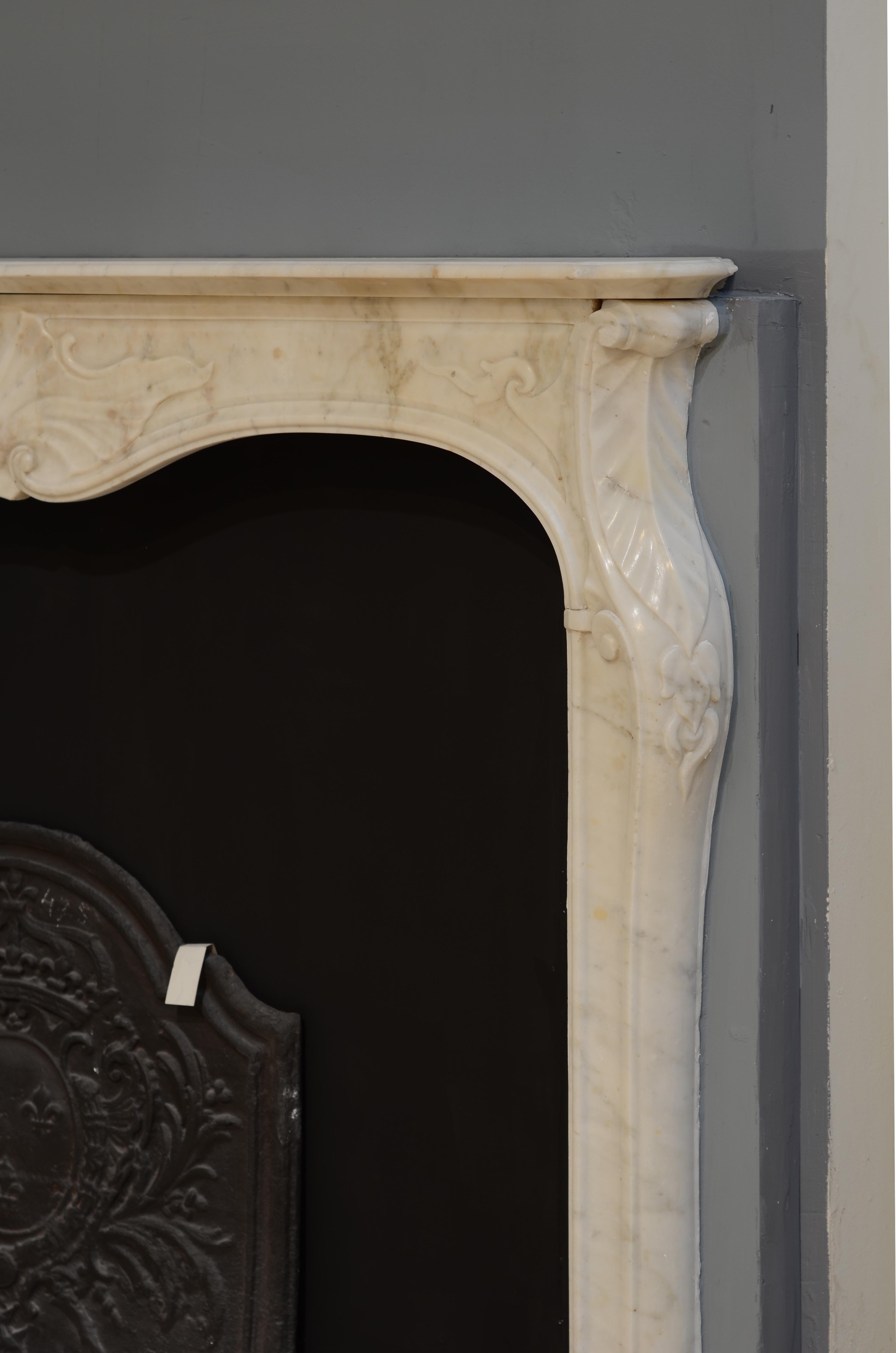 Elegant Italian Fireplace Mantel For Sale 1