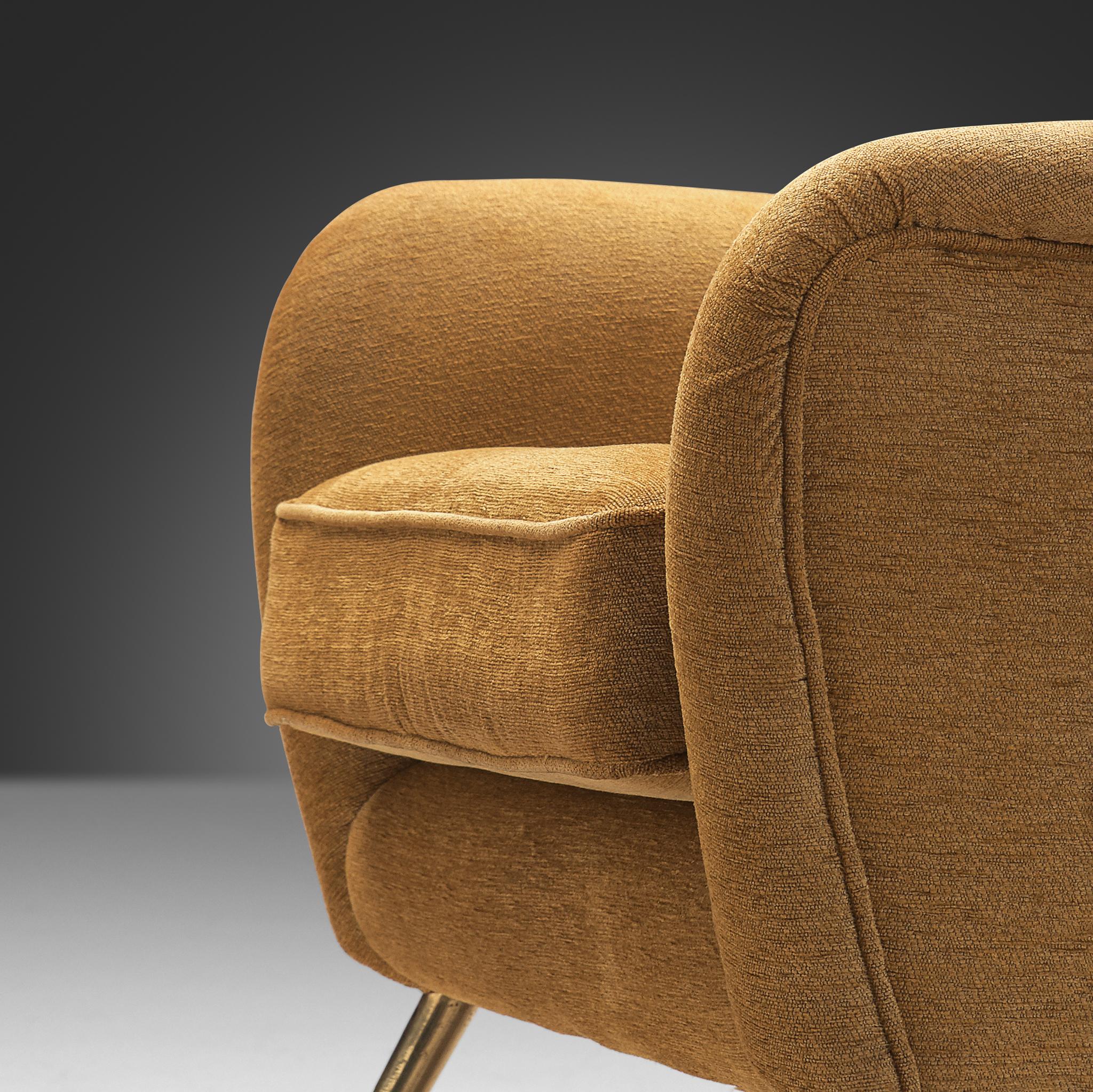 Mid-20th Century Elegant Italian Lounge Chair in Brass and Beige Camel Upholstery
