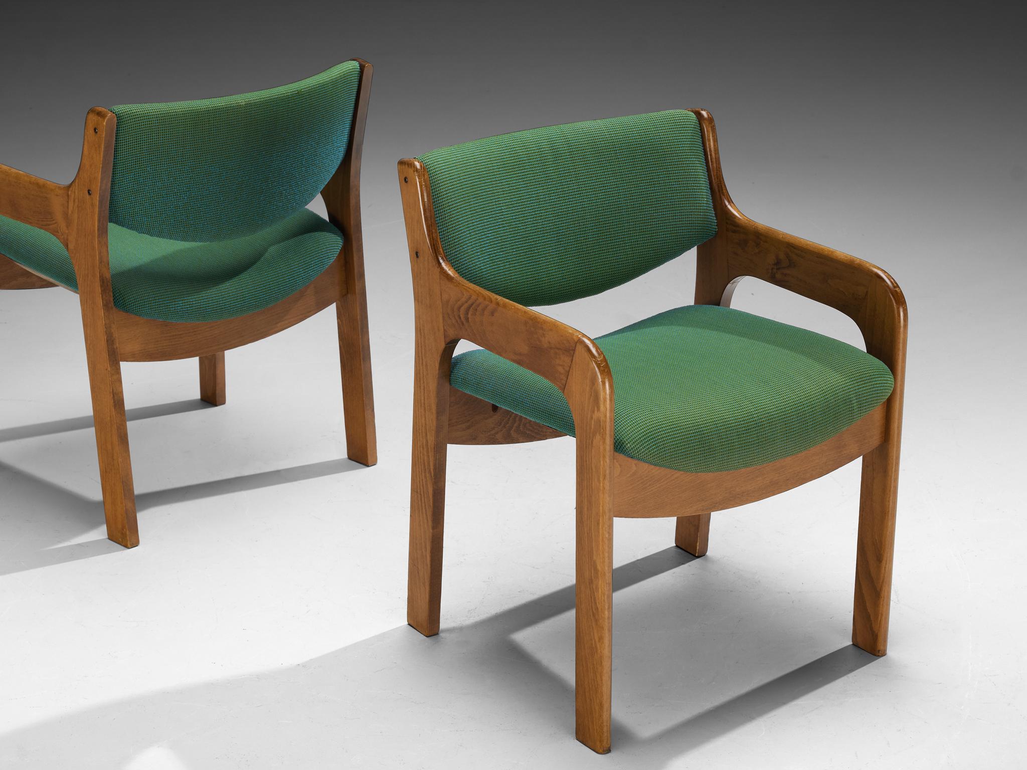 Elegantes italienisches Set aus sechzehn Esszimmerstühlen mit geschwungenen Rahmen aus der Mitte des Jahrhunderts (Moderne der Mitte des Jahrhunderts) im Angebot