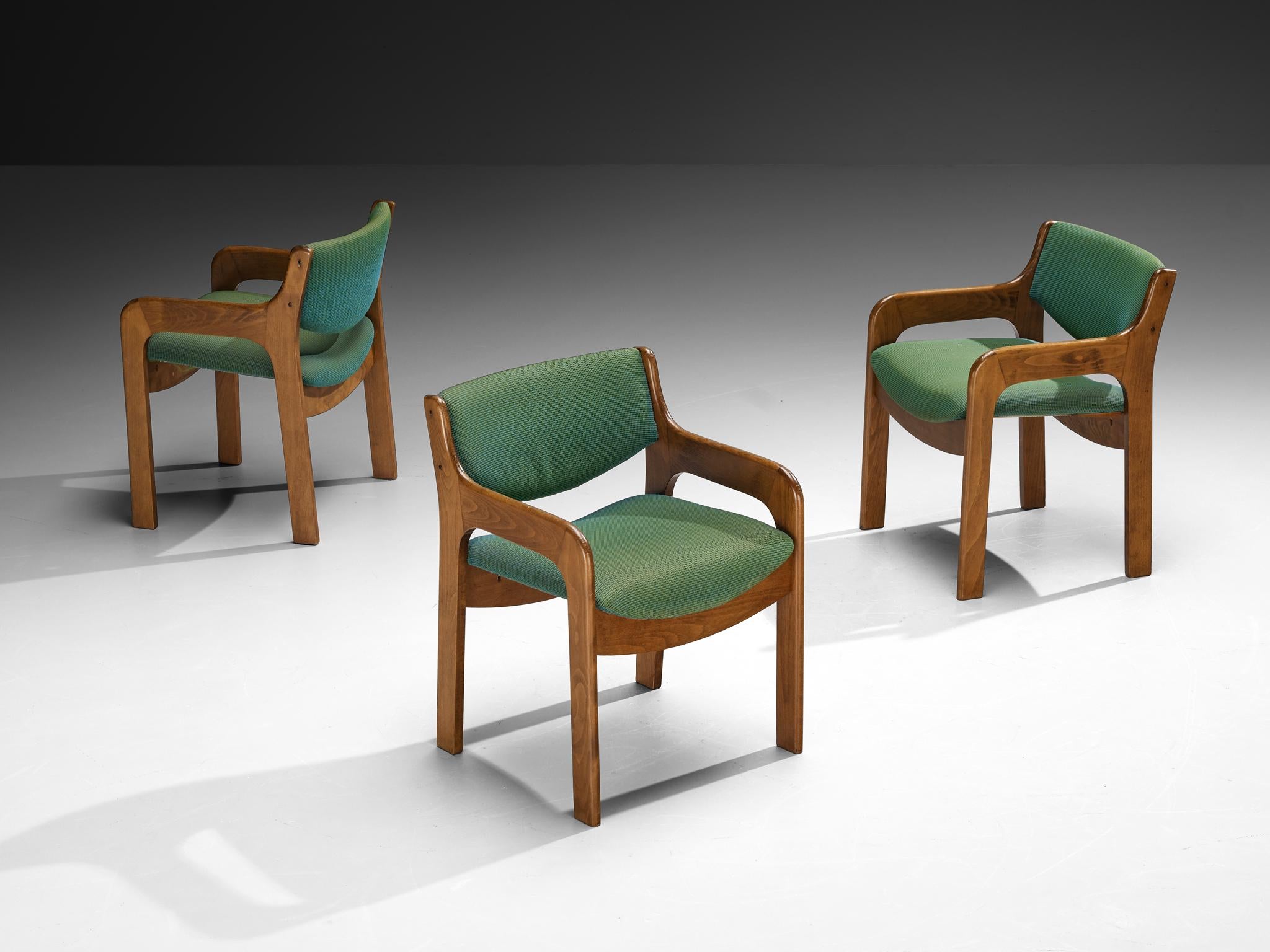 Elegantes italienisches Set aus sechzehn Esszimmerstühlen mit geschwungenen Rahmen aus der Mitte des Jahrhunderts (Mitte des 20. Jahrhunderts) im Angebot