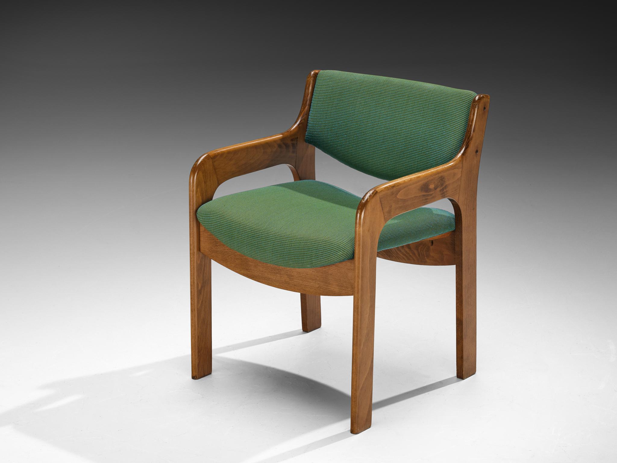 Elegantes italienisches Set aus sechzehn Esszimmerstühlen mit geschwungenen Rahmen aus der Mitte des Jahrhunderts (Stoff) im Angebot