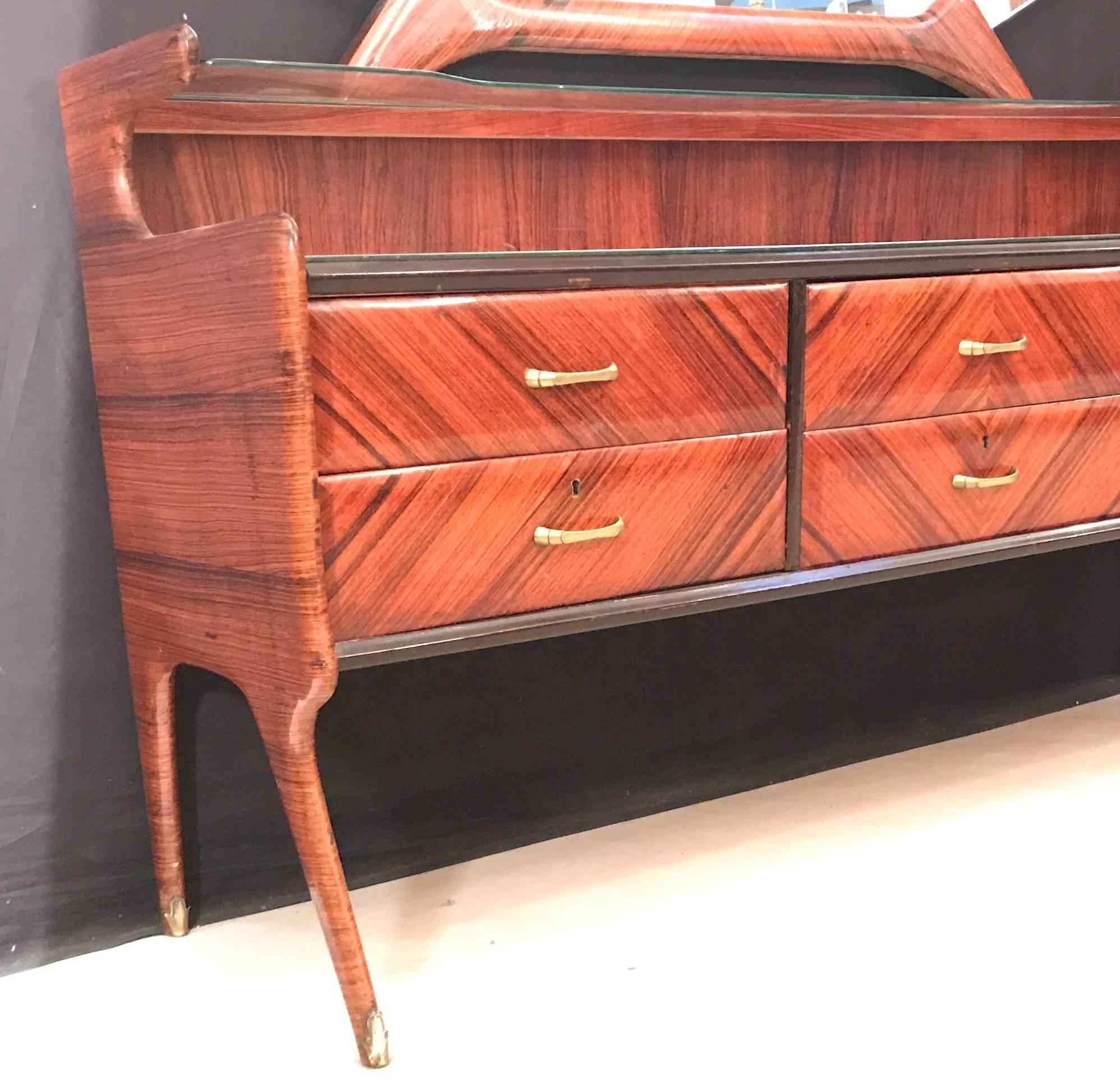 Elegant Italian Midcentury Dresser with Mirror In Good Condition For Sale In Rome, IT