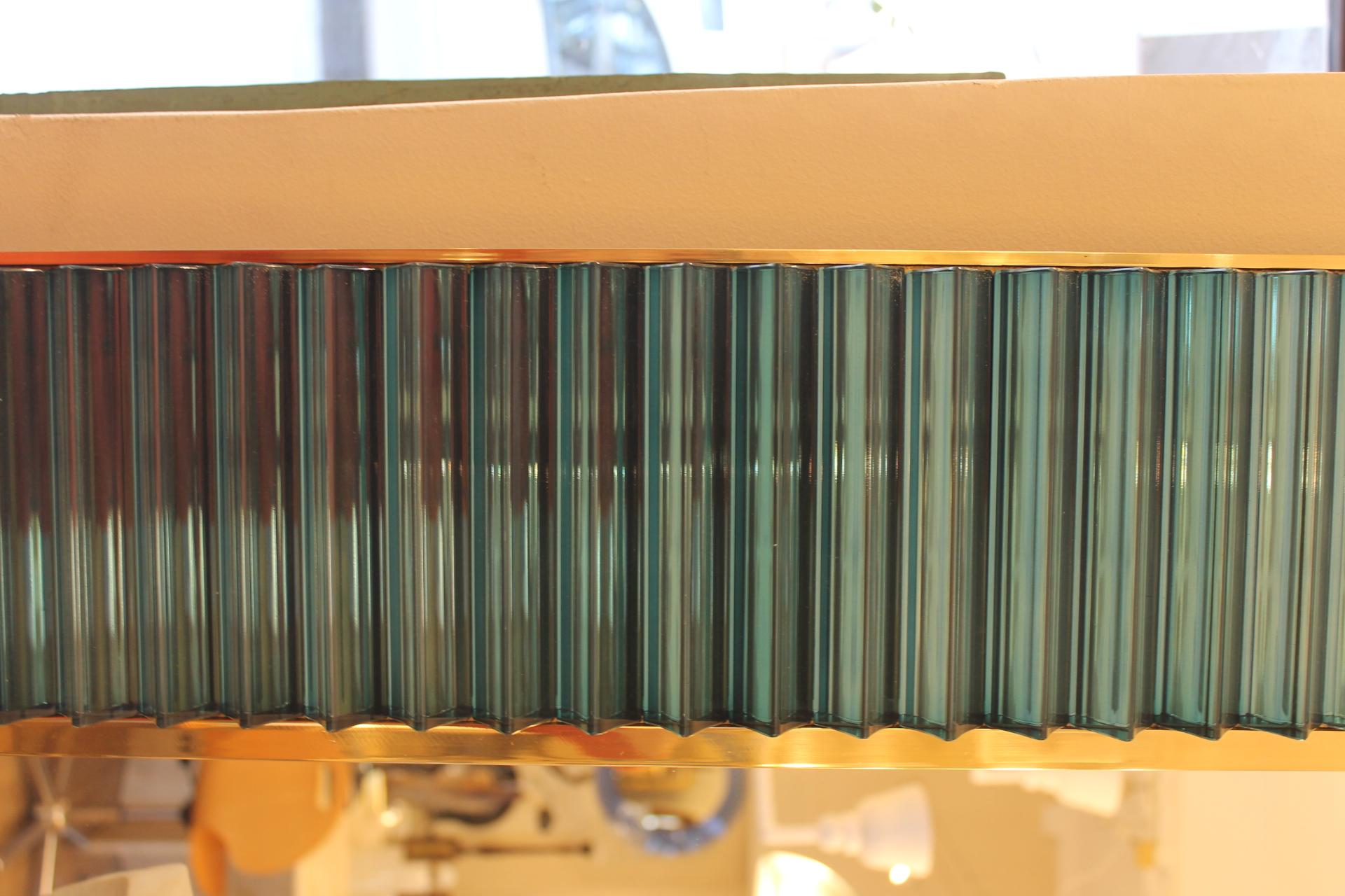 Vernissé Élégant miroir et bâton italien de Murano en vente