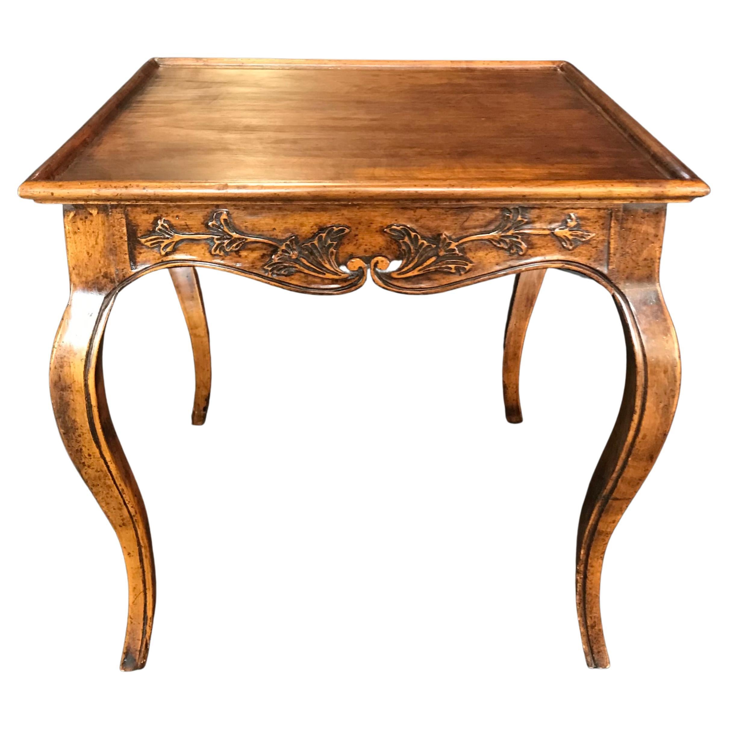 Elegant Italian Regency or Louis XV Style Carved Walnut Side Table