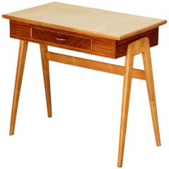 Eleganter kleiner italienischer Schreibtisch in Kirsche und Mahagoni