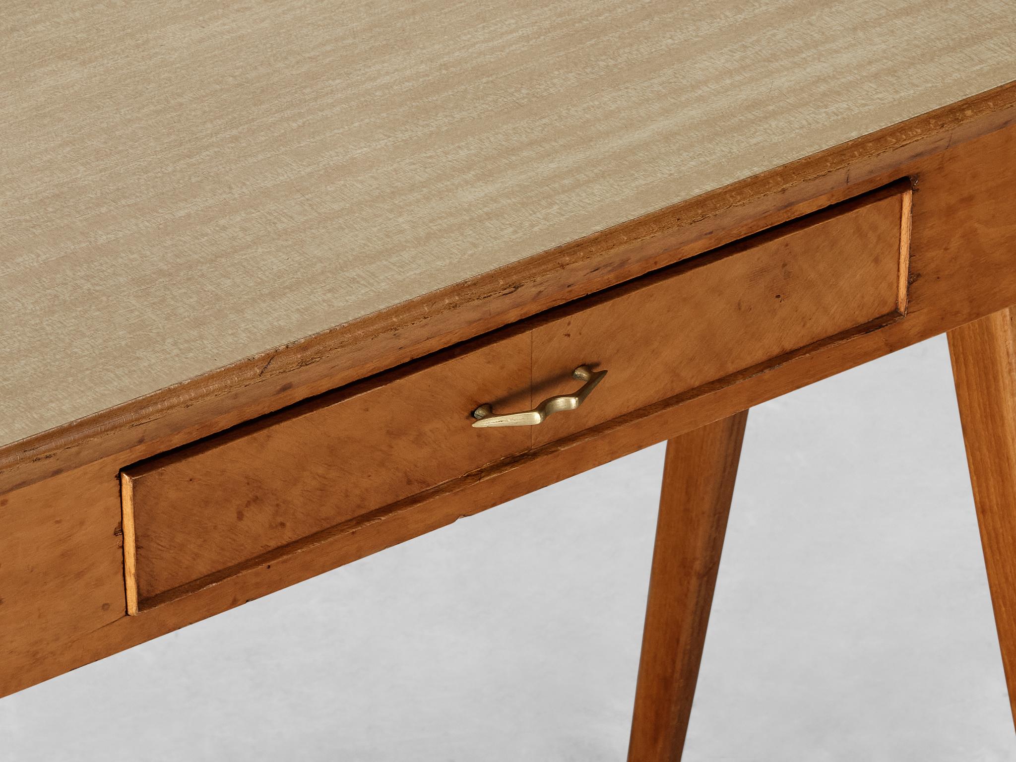 Elegant Italian Small Desk in Cherry  For Sale 4