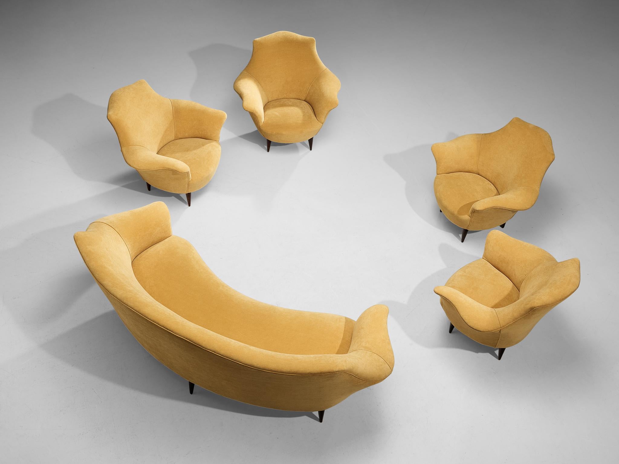 Elegant Italian Sofa in Yellow Velvet and Ash 7