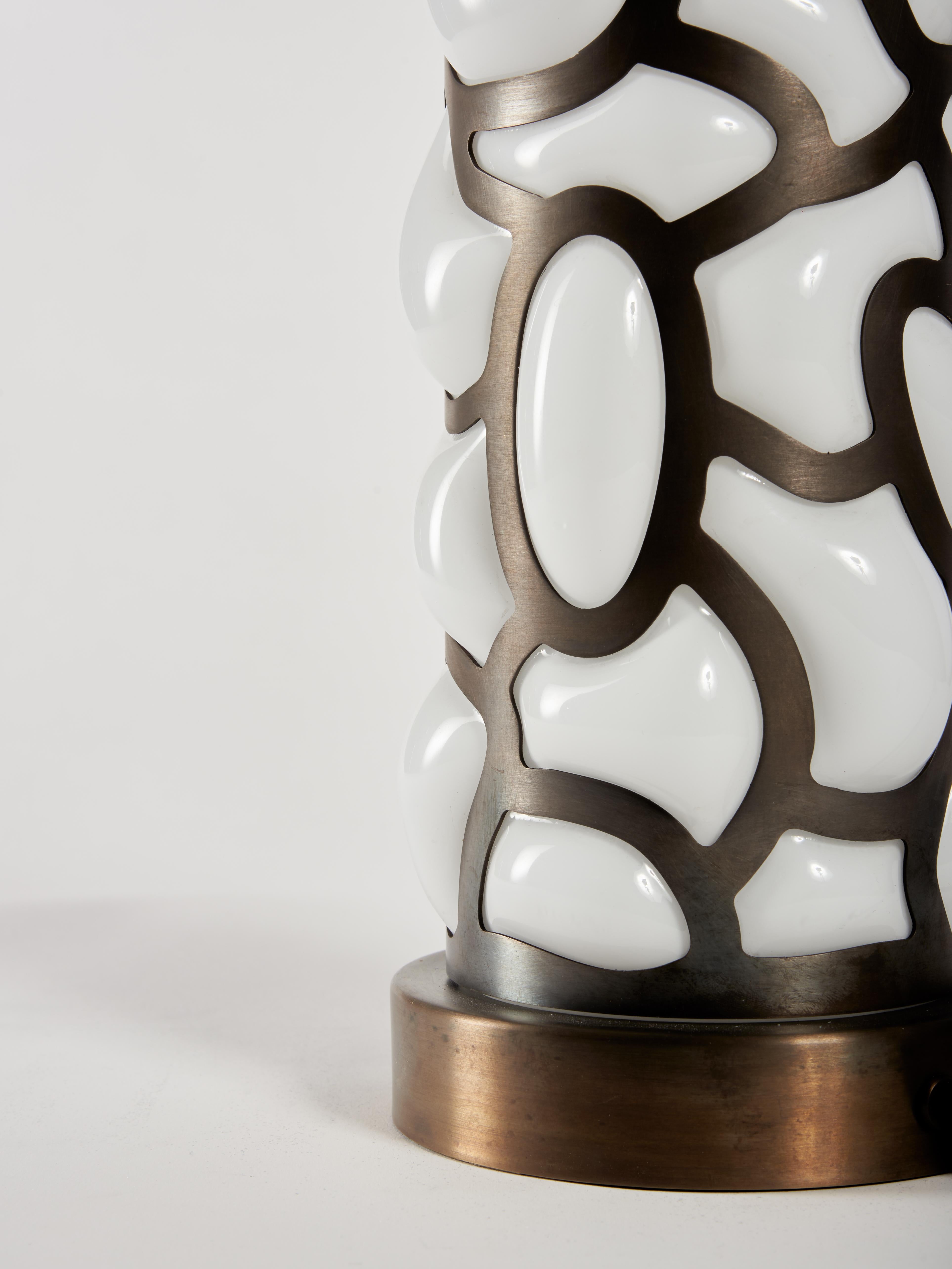 Mid-Century Modern Elegant Italian Table Lamp 