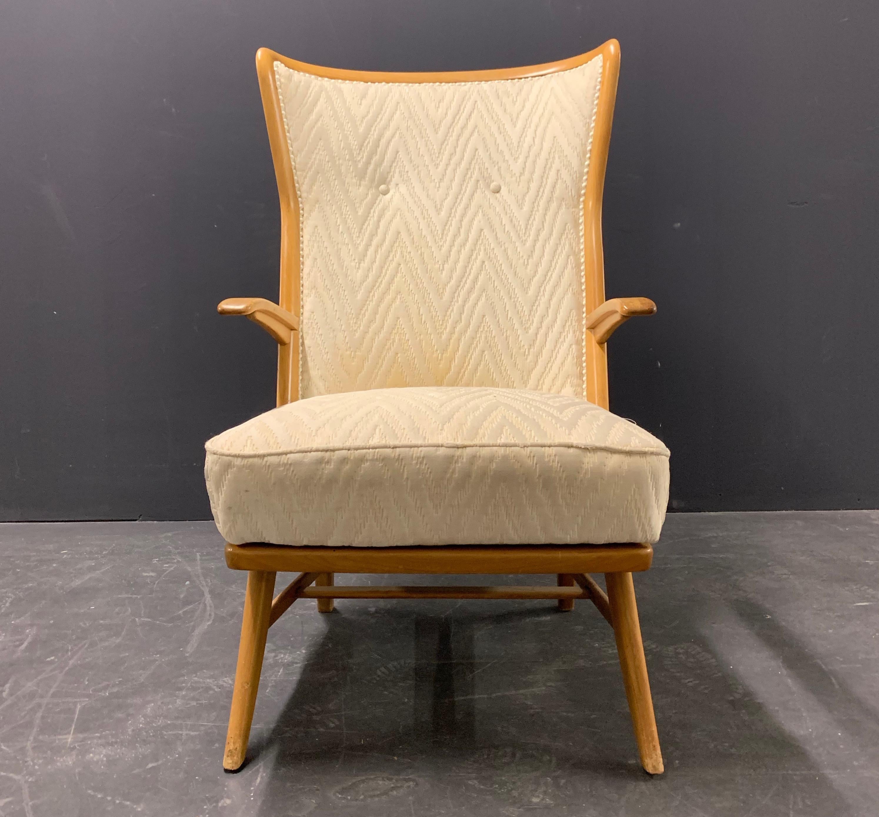 Mid-Century Modern Elegant Italian Lounge Chair