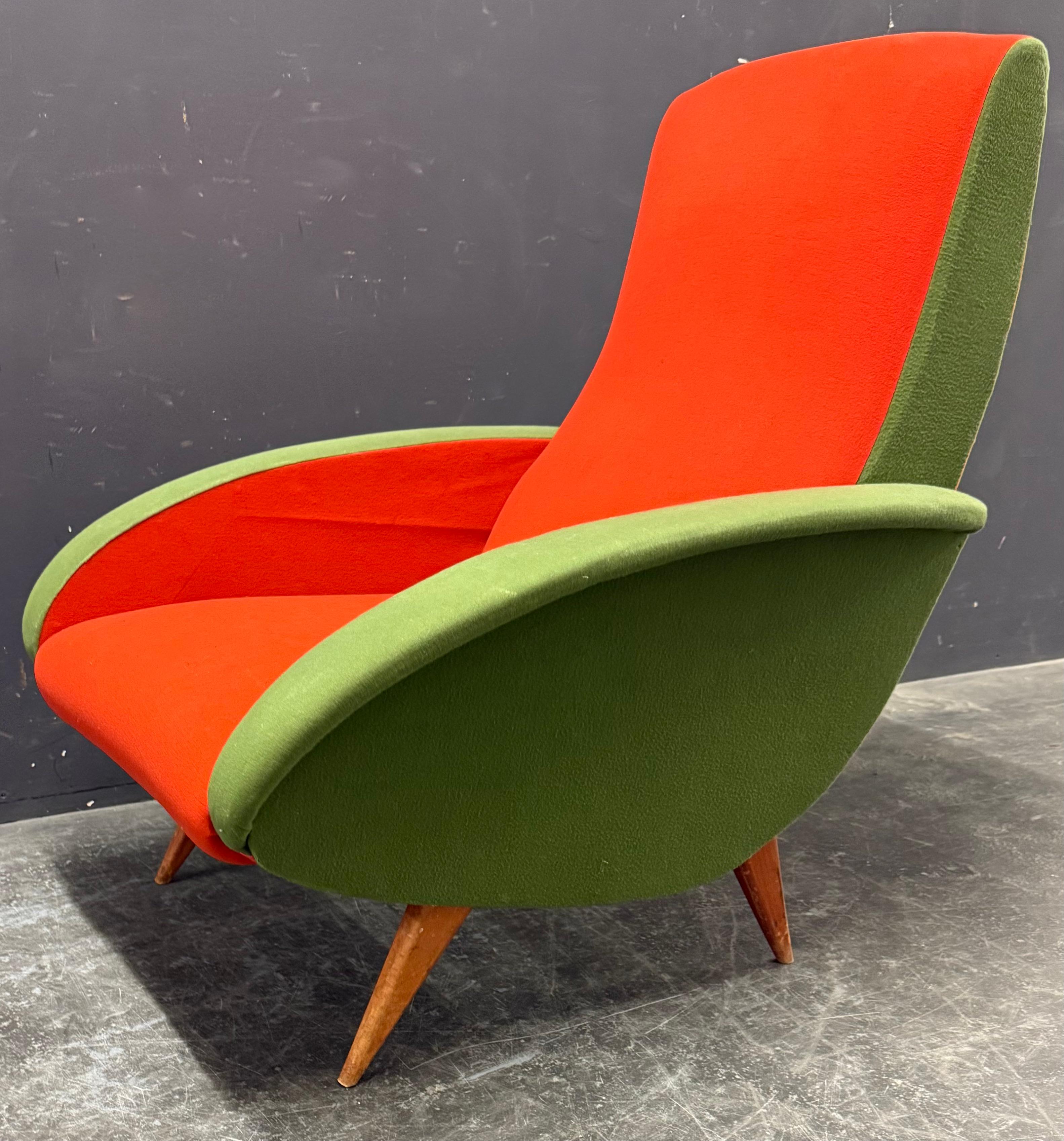 élégante chaise longue italienne. État moyen - En vente à Munich, DE