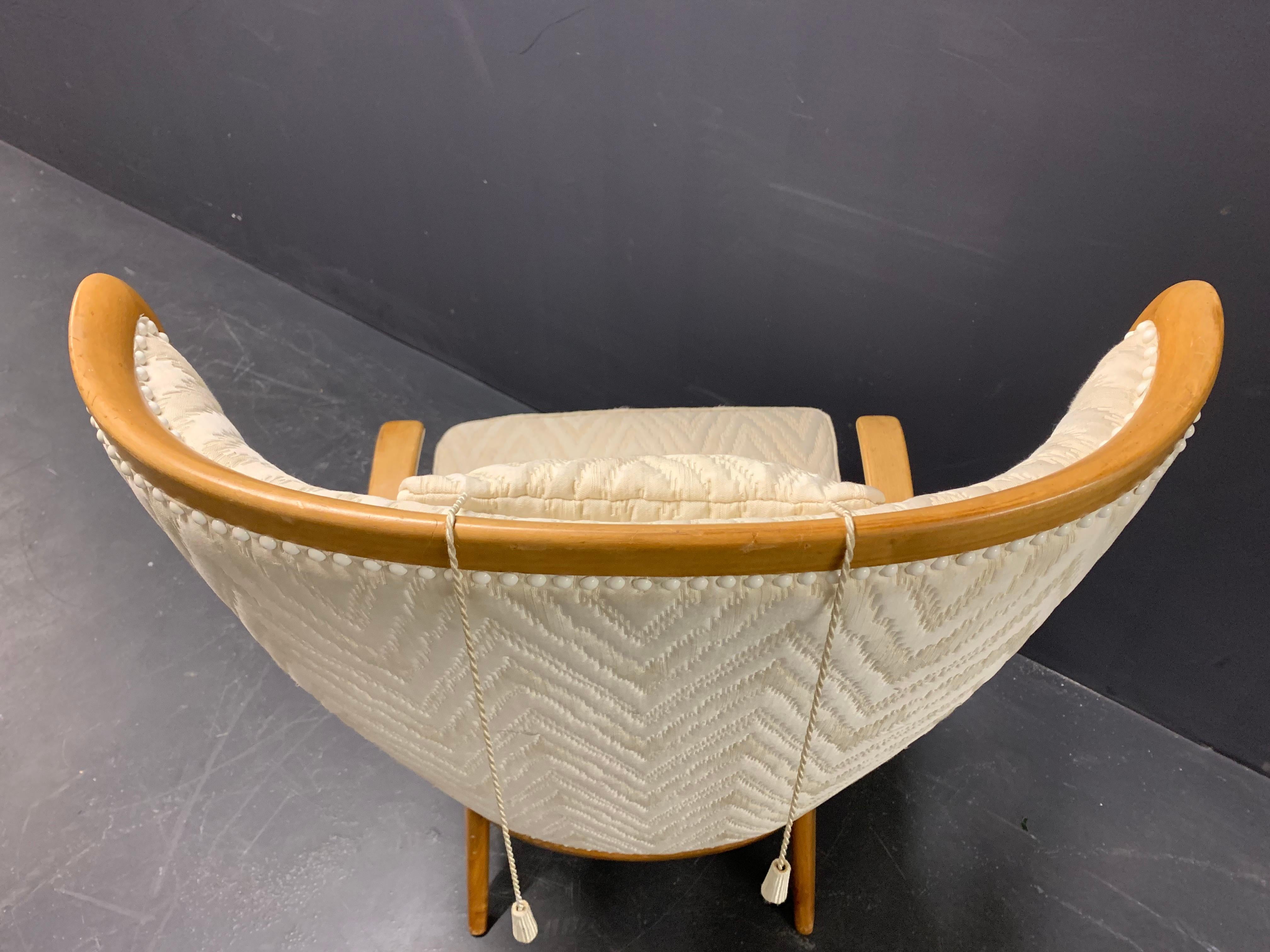 Fabric Elegant Italian Lounge Chair