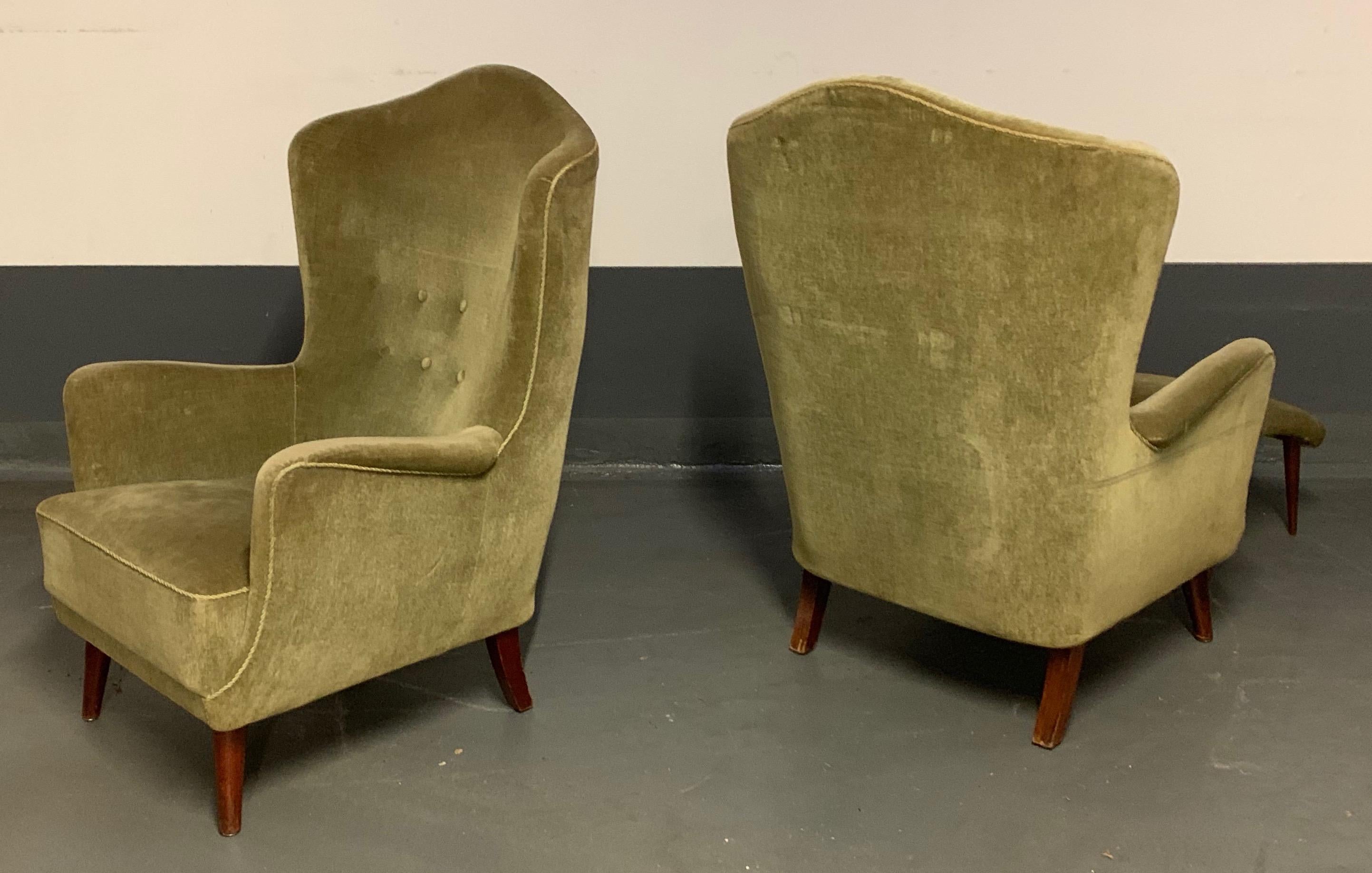 Velvet Elegant Italian Lounge Chair