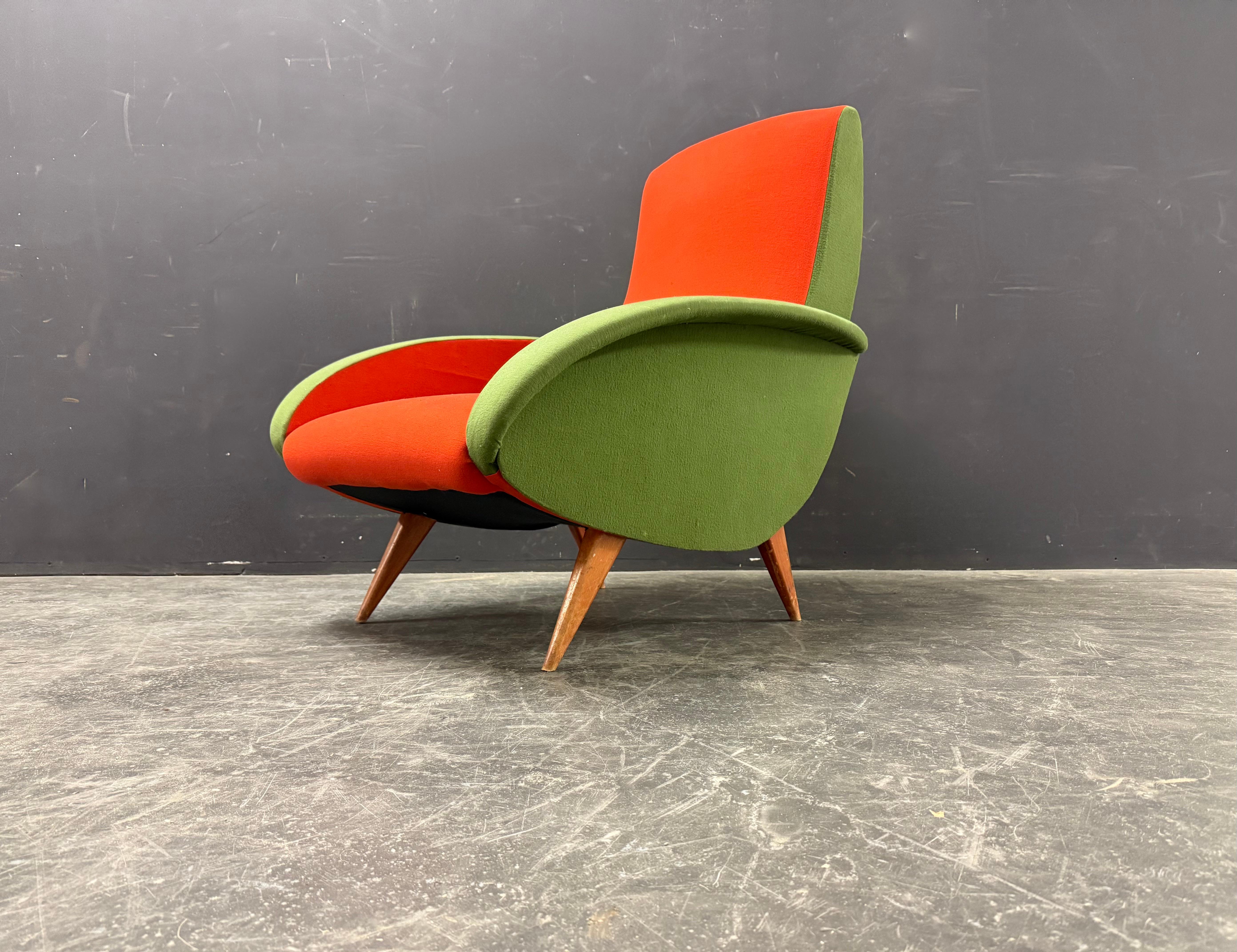 élégante chaise longue italienne. en vente 1