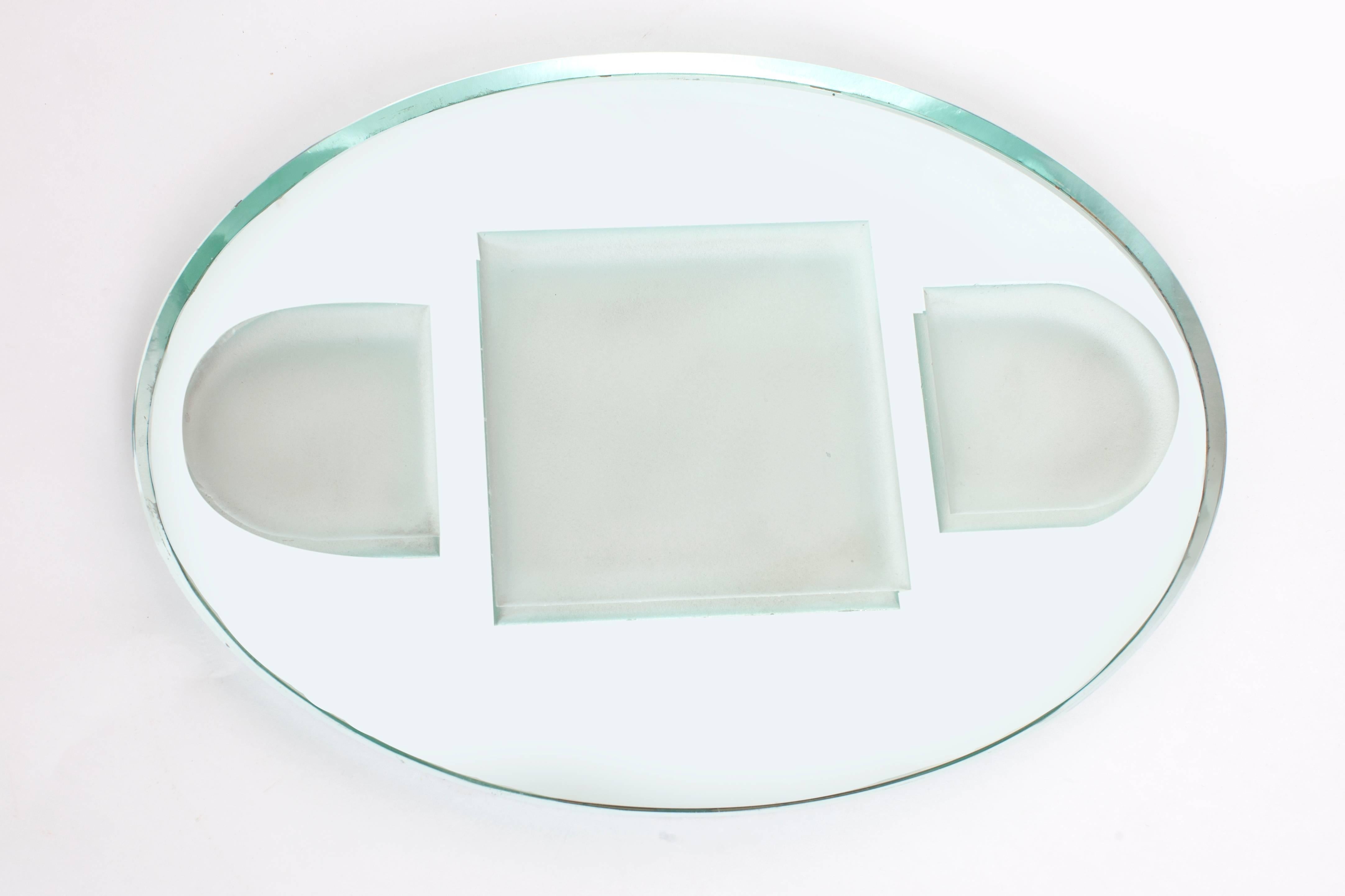 French Elegant Jean Luce Style Geometric Thick Oval Mirrored Tray, France 1950's For Sale