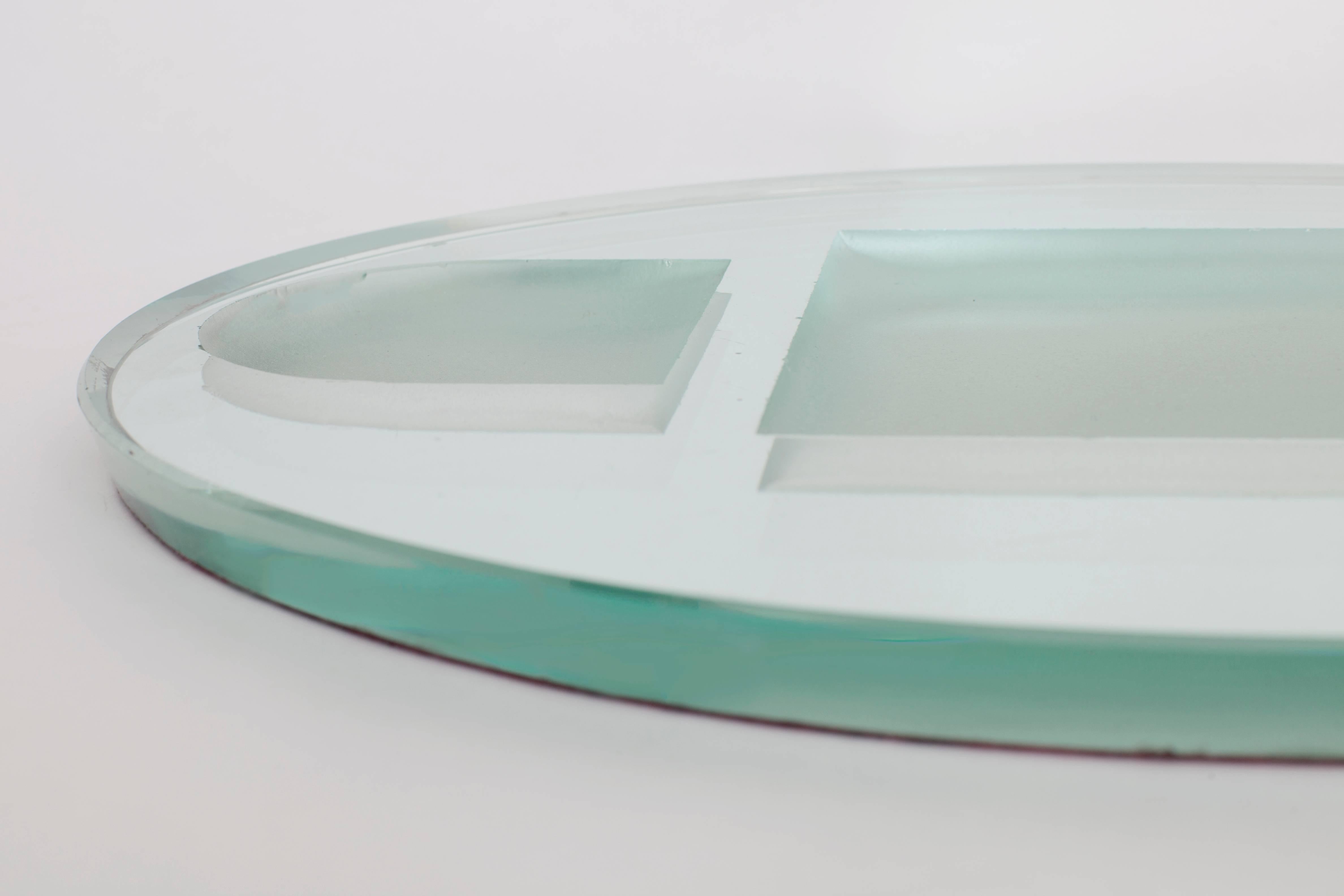 Elegant Jean Luce Style Geometric Thick Oval Mirrored Tray, France 1950's In Good Condition For Sale In New York, NY