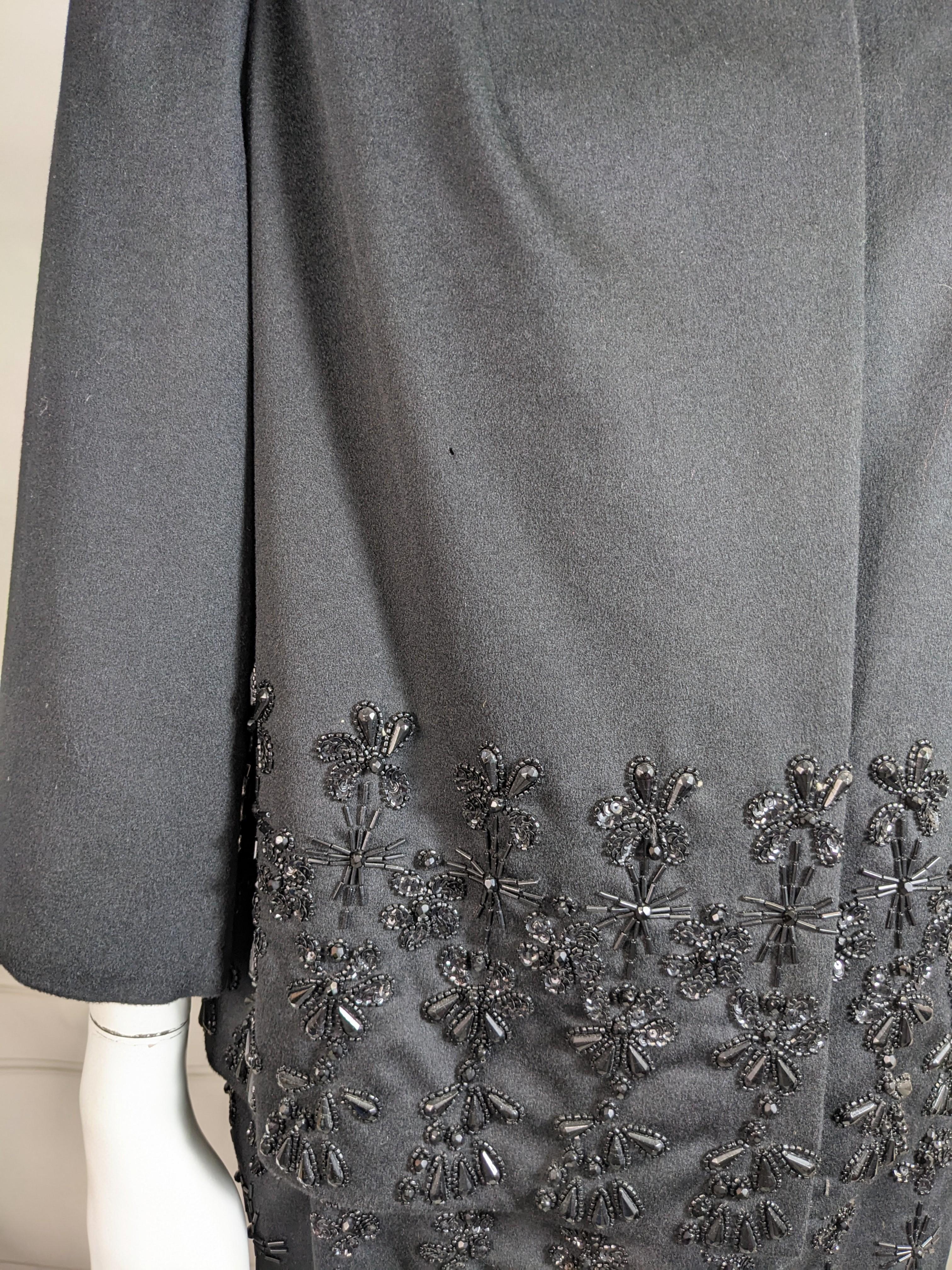 Elegant Jet Beaded Wool Velour Cocktail Ensemble In Good Condition For Sale In New York, NY