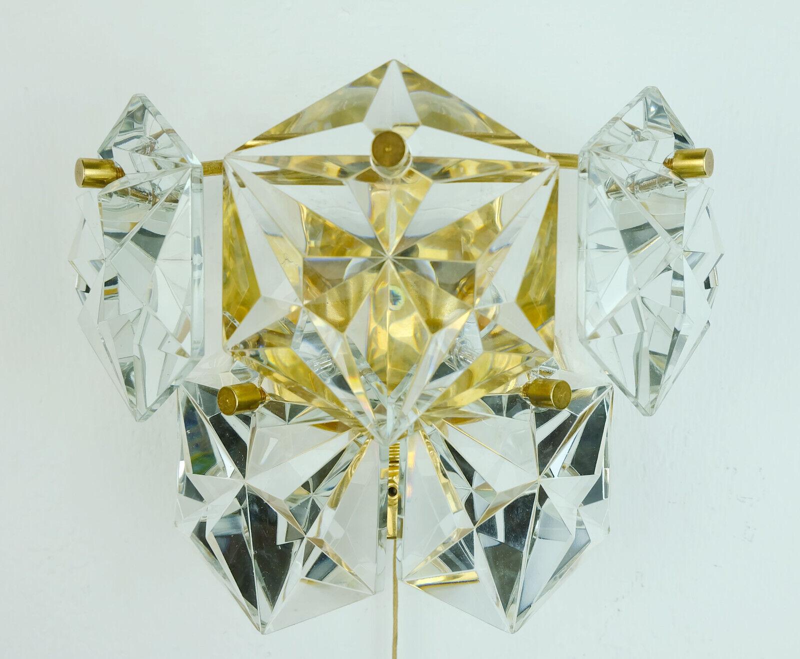 elegant Kinkeldey Mitte des Jahrhunderts SCONCE Kristallglasprismen und vergoldetes Metall im Angebot 1