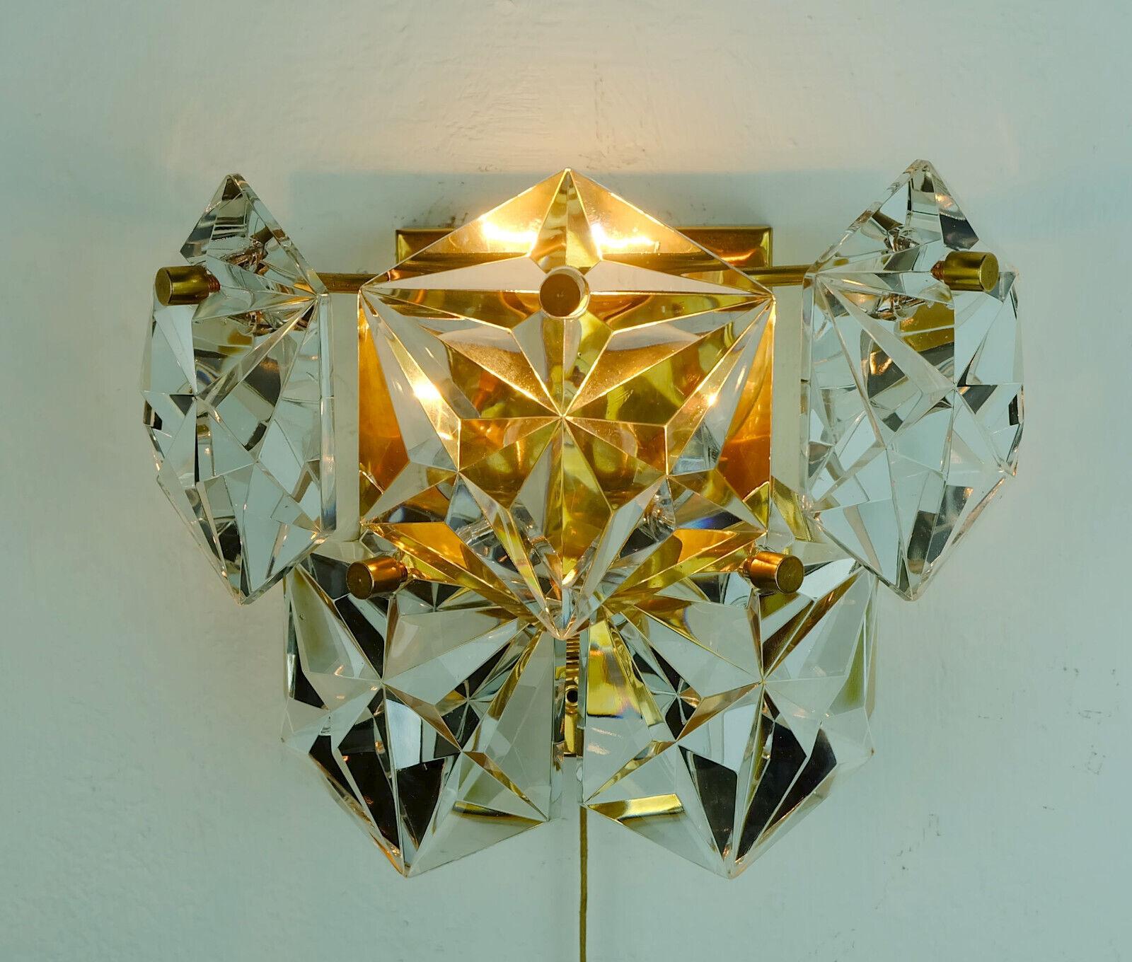elegant Kinkeldey Mitte des Jahrhunderts SCONCE Kristallglasprismen und vergoldetes Metall im Angebot 2
