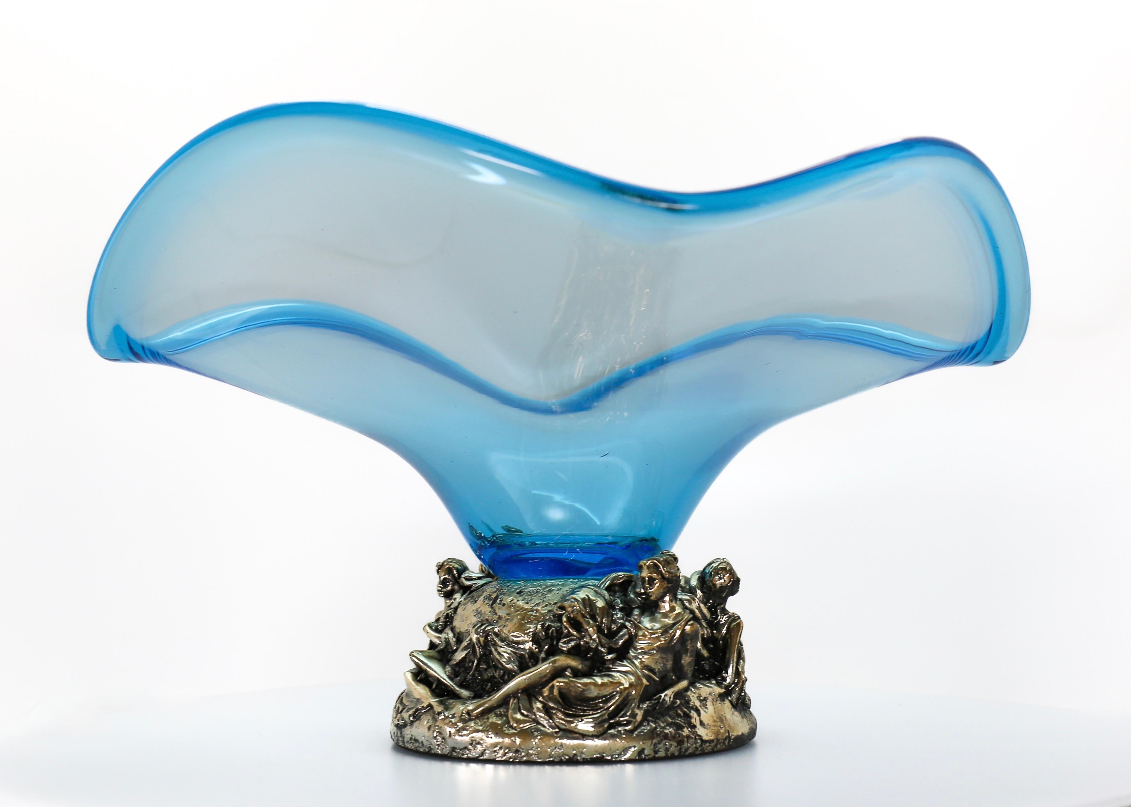 Mid-Century Modern Elegant La Meridiana Murano Glass Bowl on Silver Base with 4 Relaxing Woman For Sale