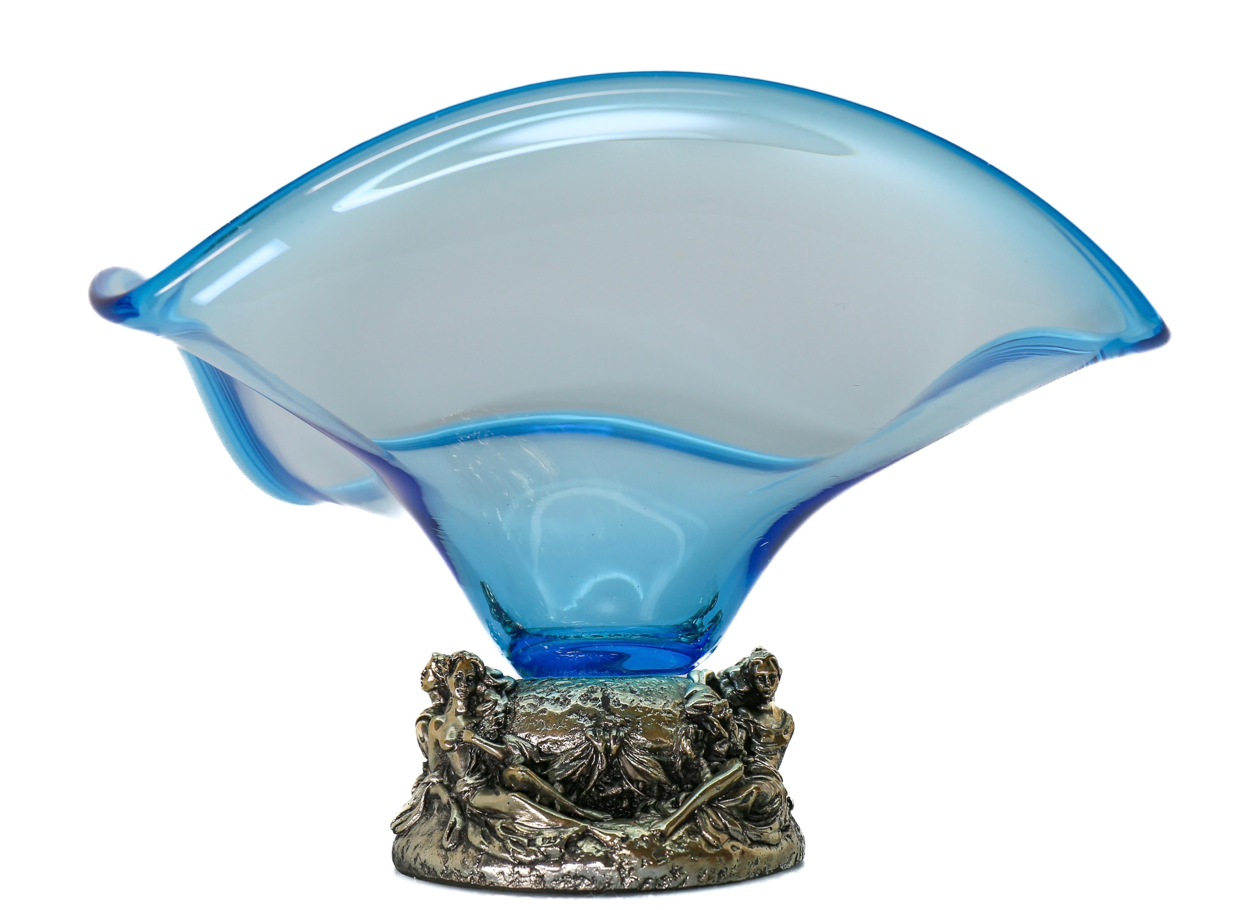 Italian Elegant La Meridiana Murano Glass Bowl on Silver Base with 4 Relaxing Woman For Sale