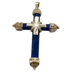 Elegant pendentif croix en lapis-lazuli serti en or jaune 14ct