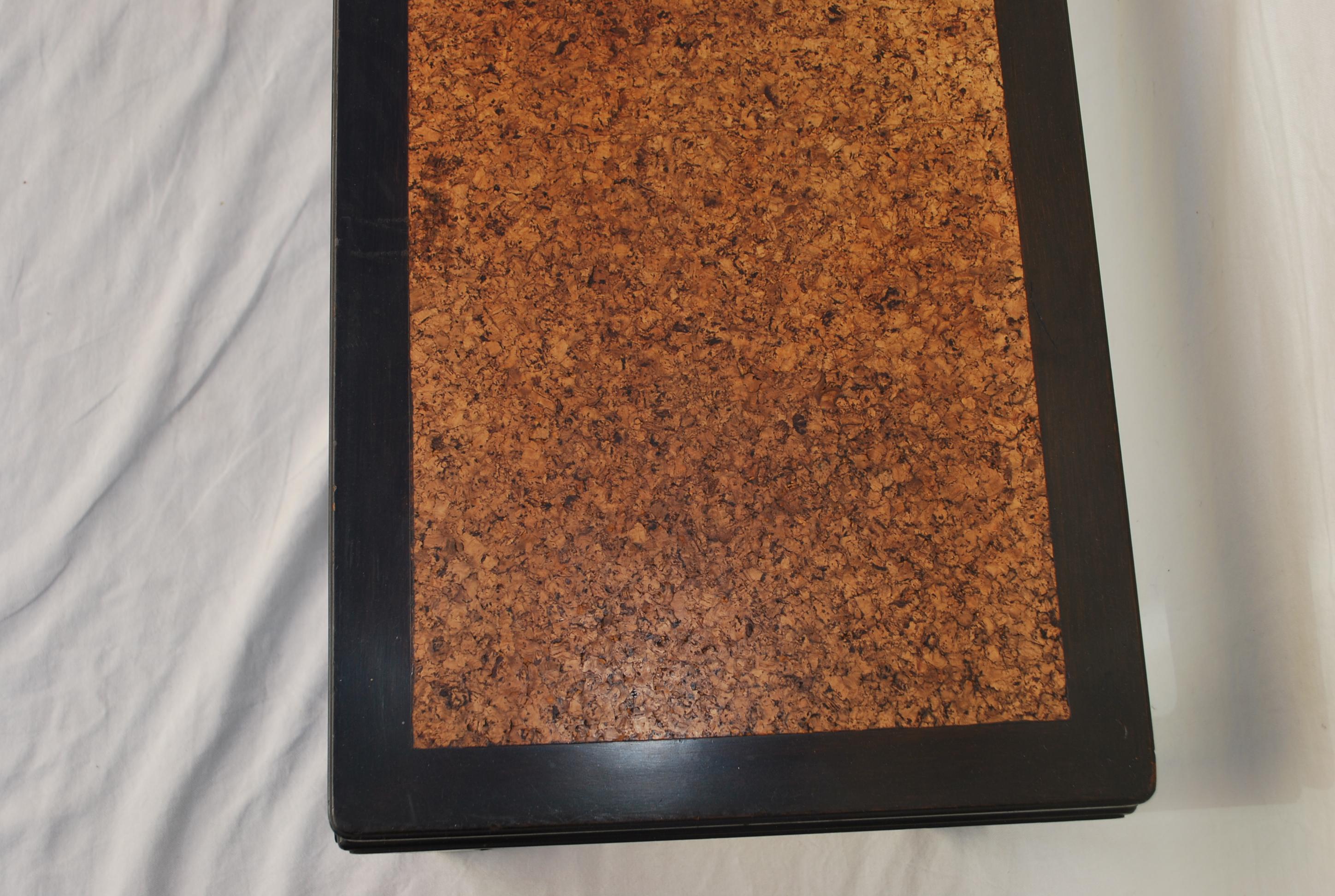 Mid-20th Century Elegant large coffee table design by Edward Wormley with Cork top For Sale