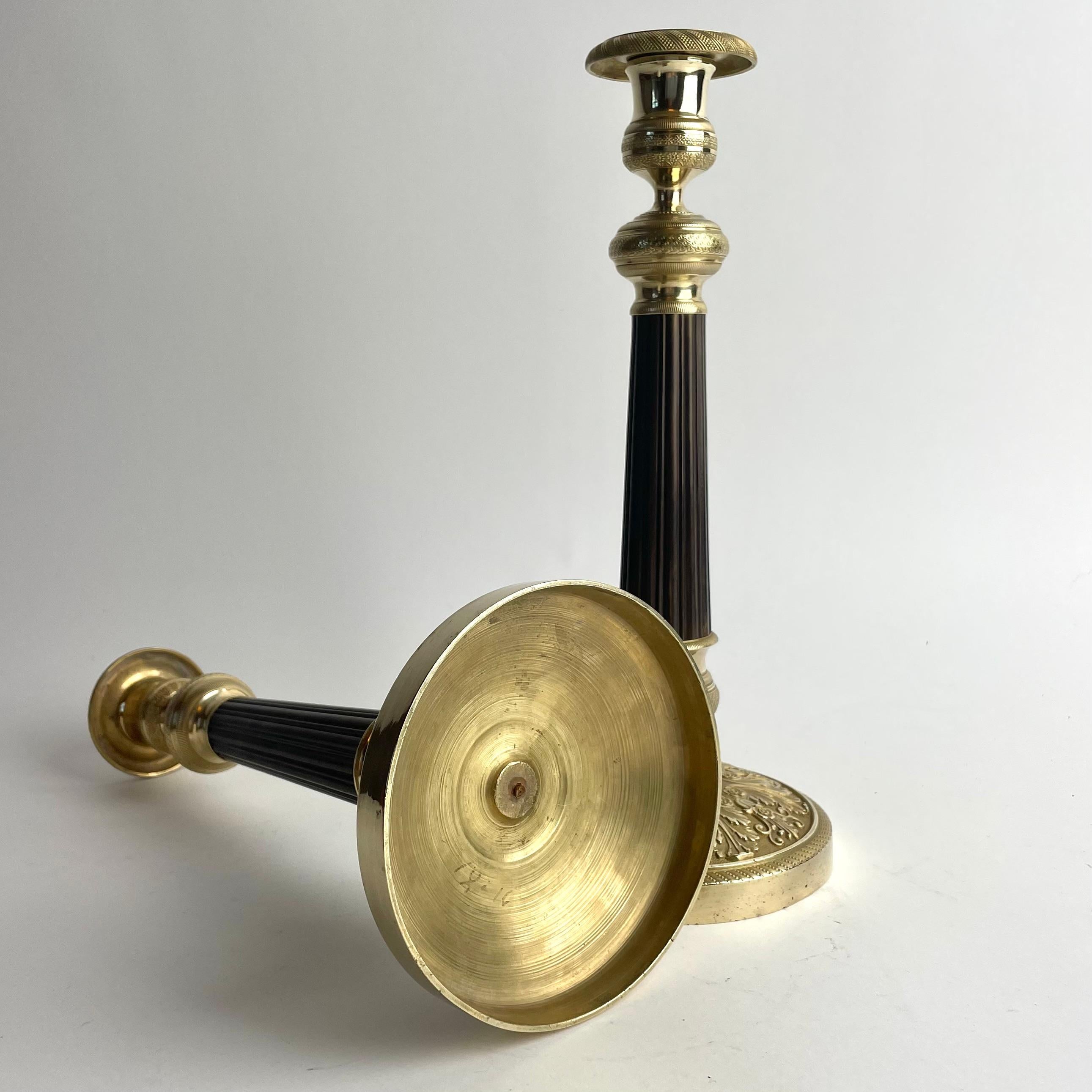 Elegant Large Empire Candlesticks in Gilt and Patinated Bronze, France, 1820s For Sale 4