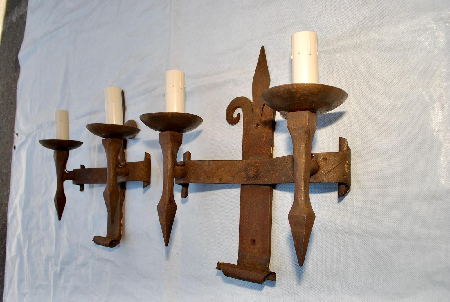 Early 20th Century Elegant Large Pair of French 1920s Wrought Iron Sconces