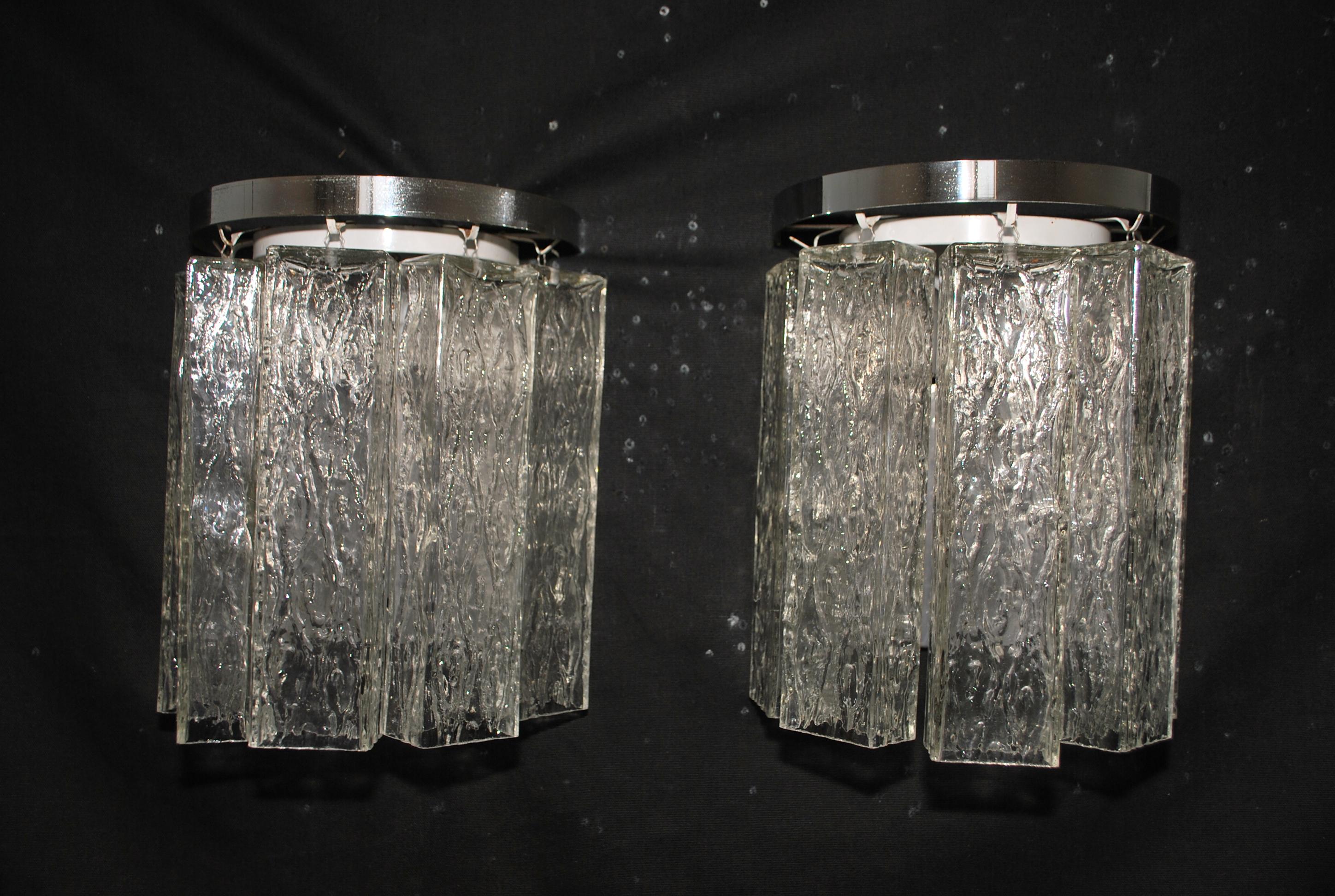 Elegant large pair of Murano sconces For Sale 1