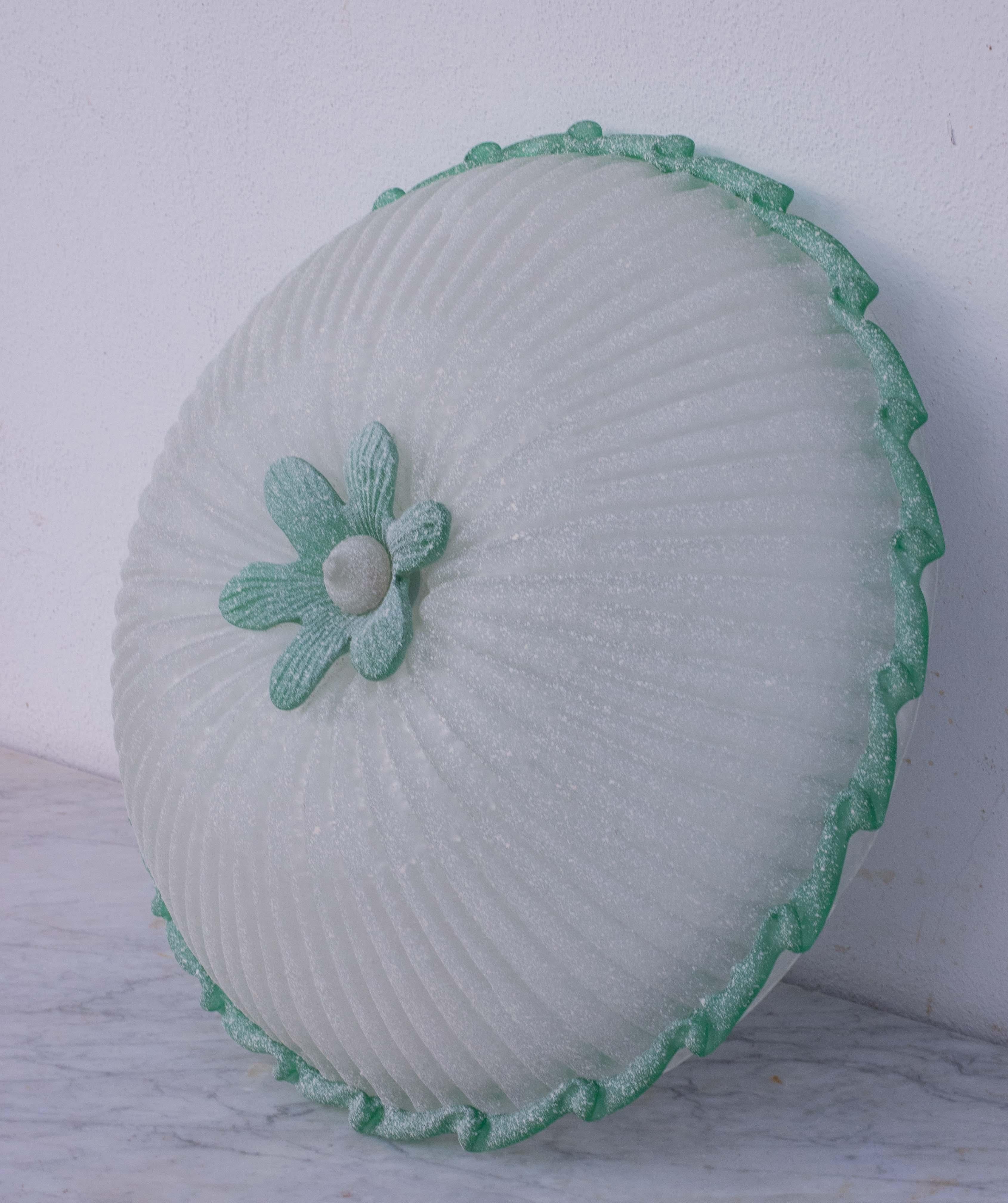Eleganza di un fiore da soffitto di grandi dimensioni in Greene & Greene di Murano in vendita 3